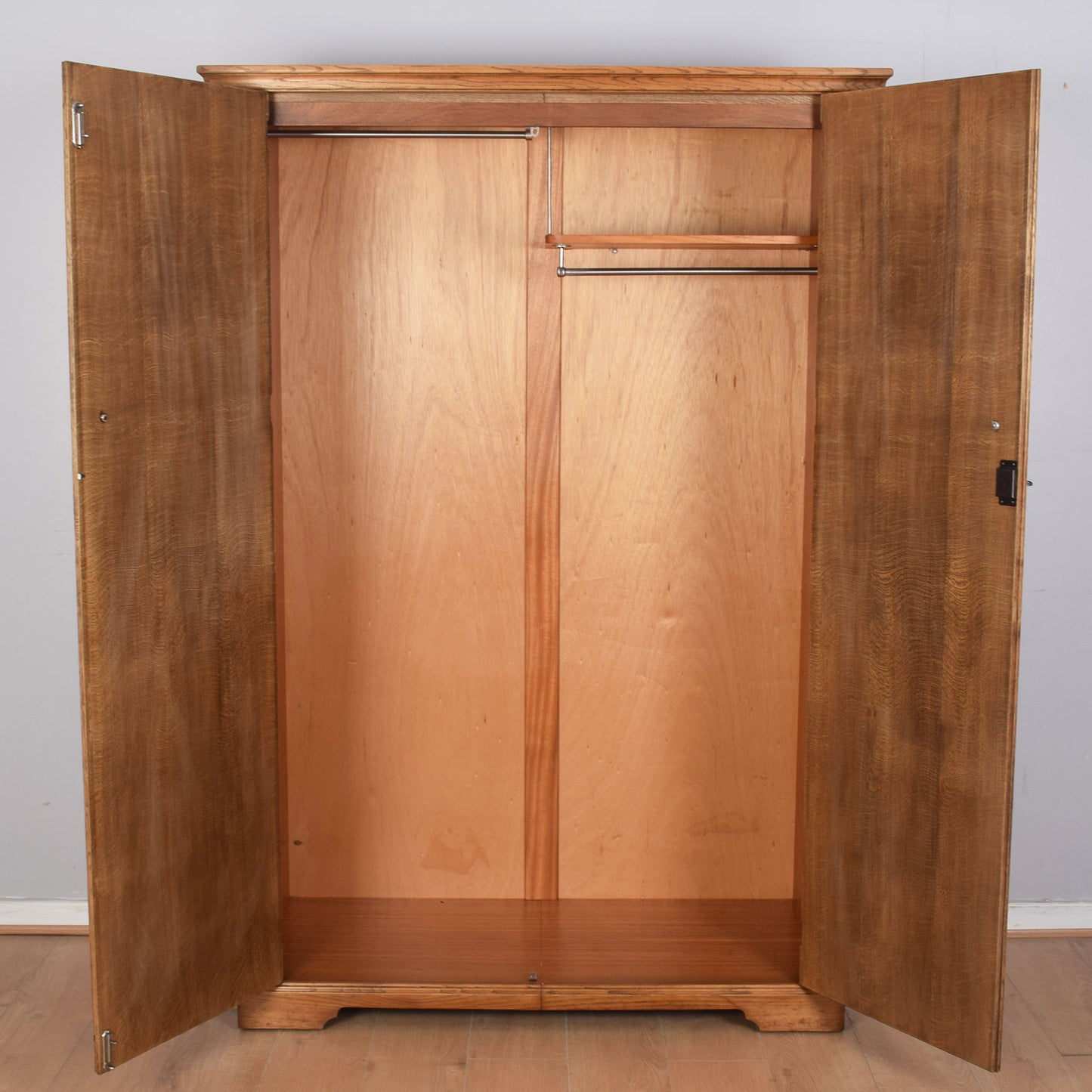 Oak Linenfold Double Wardrobe