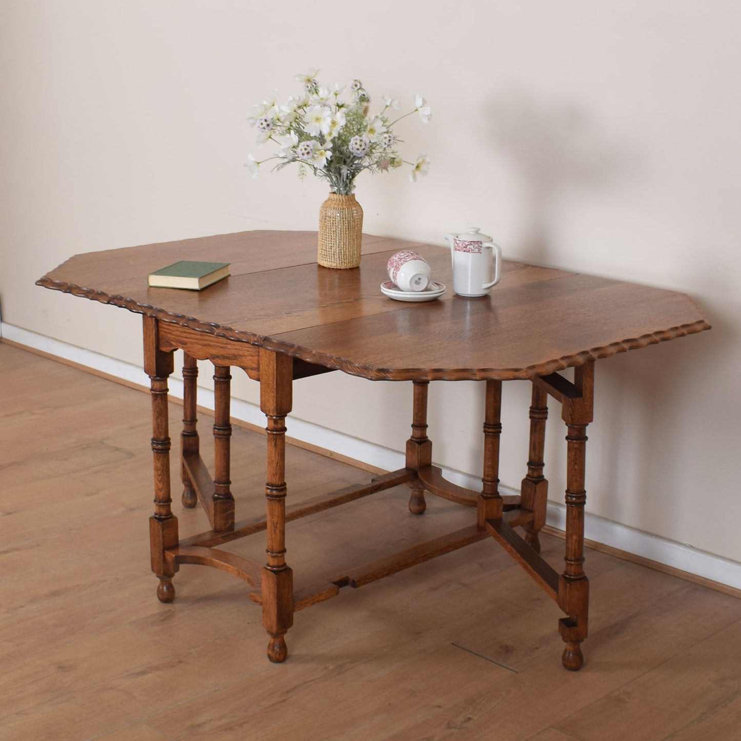Oak Drop-Leaf Gateleg Dining Table