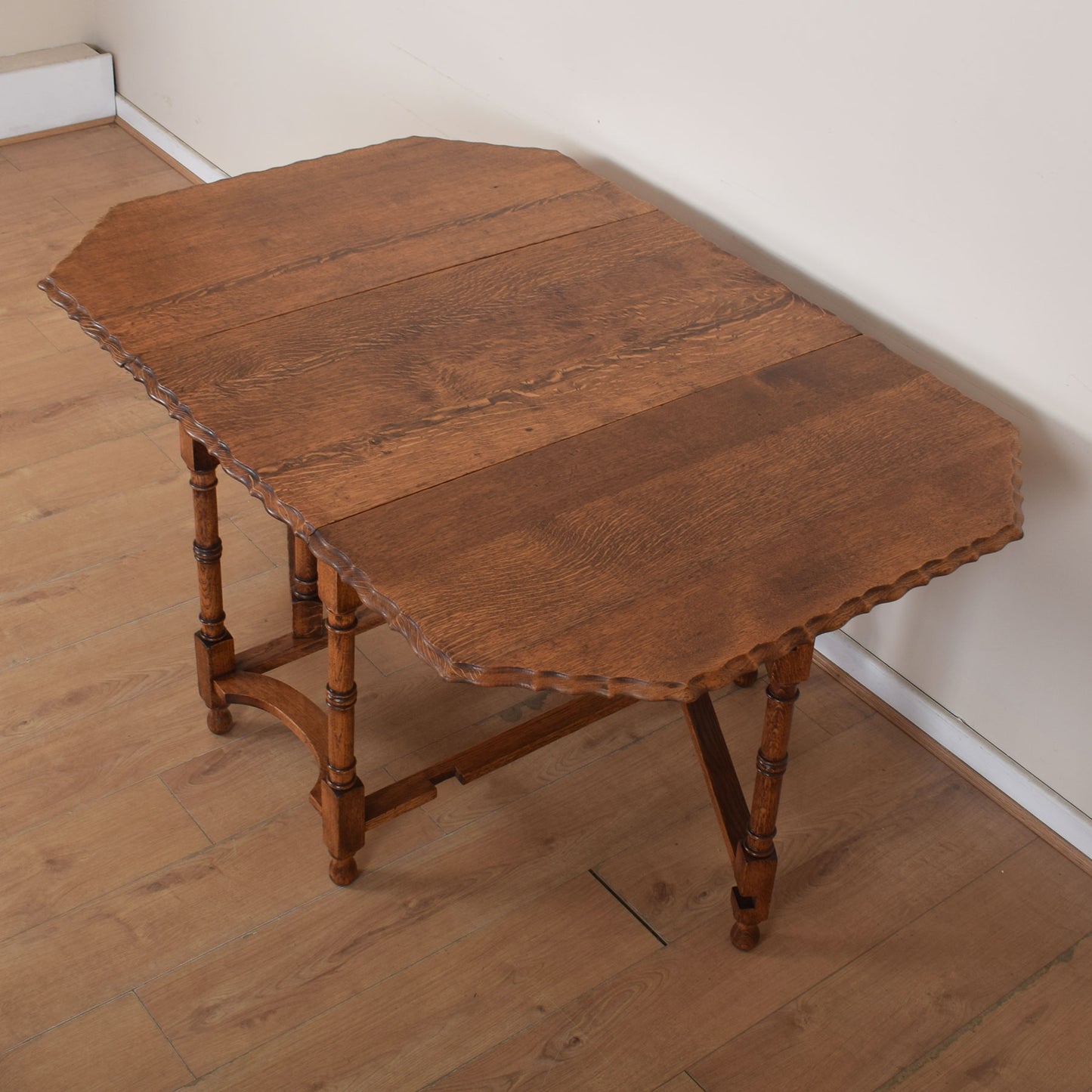 Oak Drop-Leaf Gateleg Dining Table