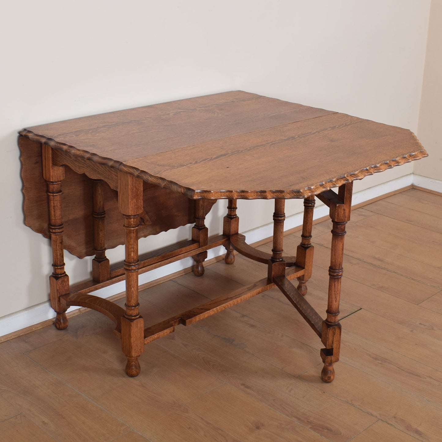 Oak Drop-Leaf Gateleg Dining Table