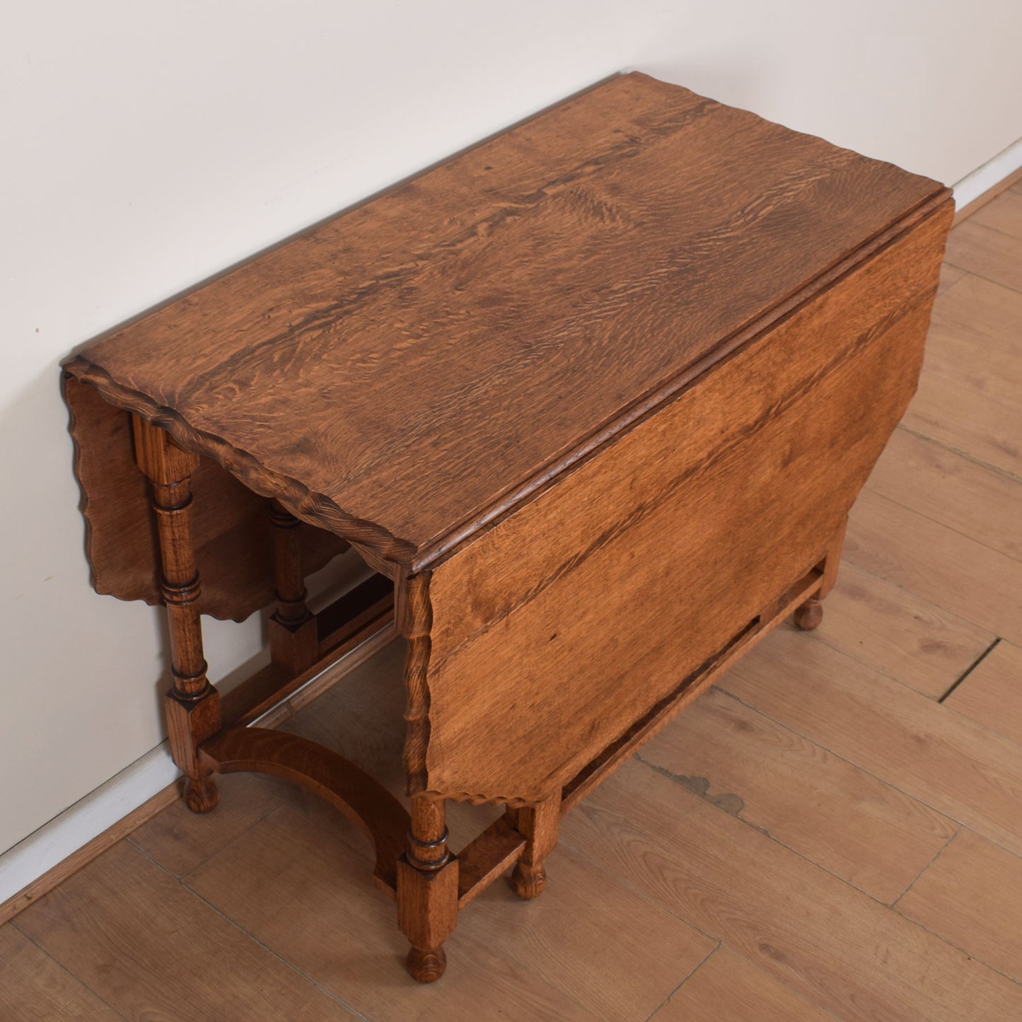 Oak Drop-Leaf Gateleg Dining Table