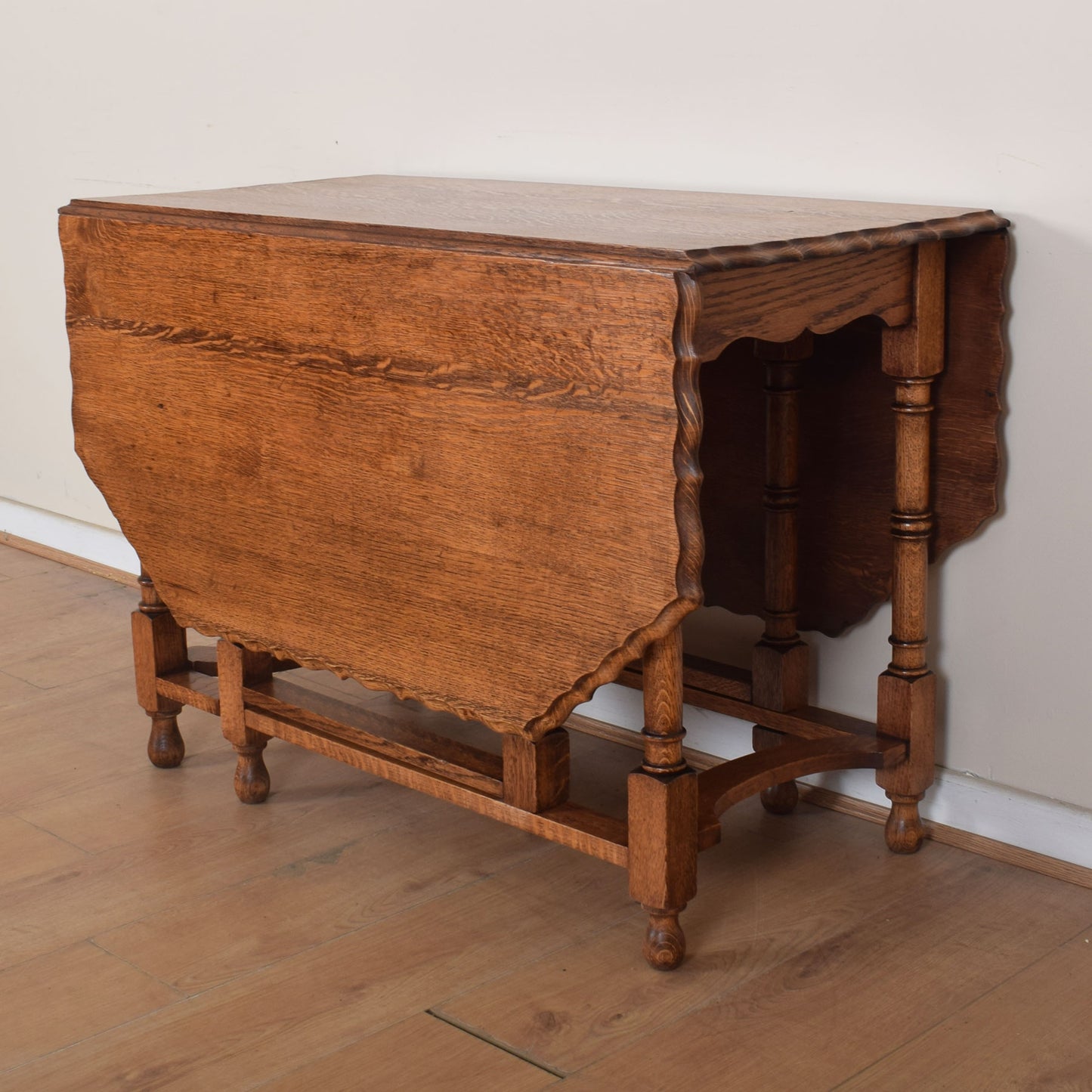 Oak Drop-Leaf Gateleg Dining Table