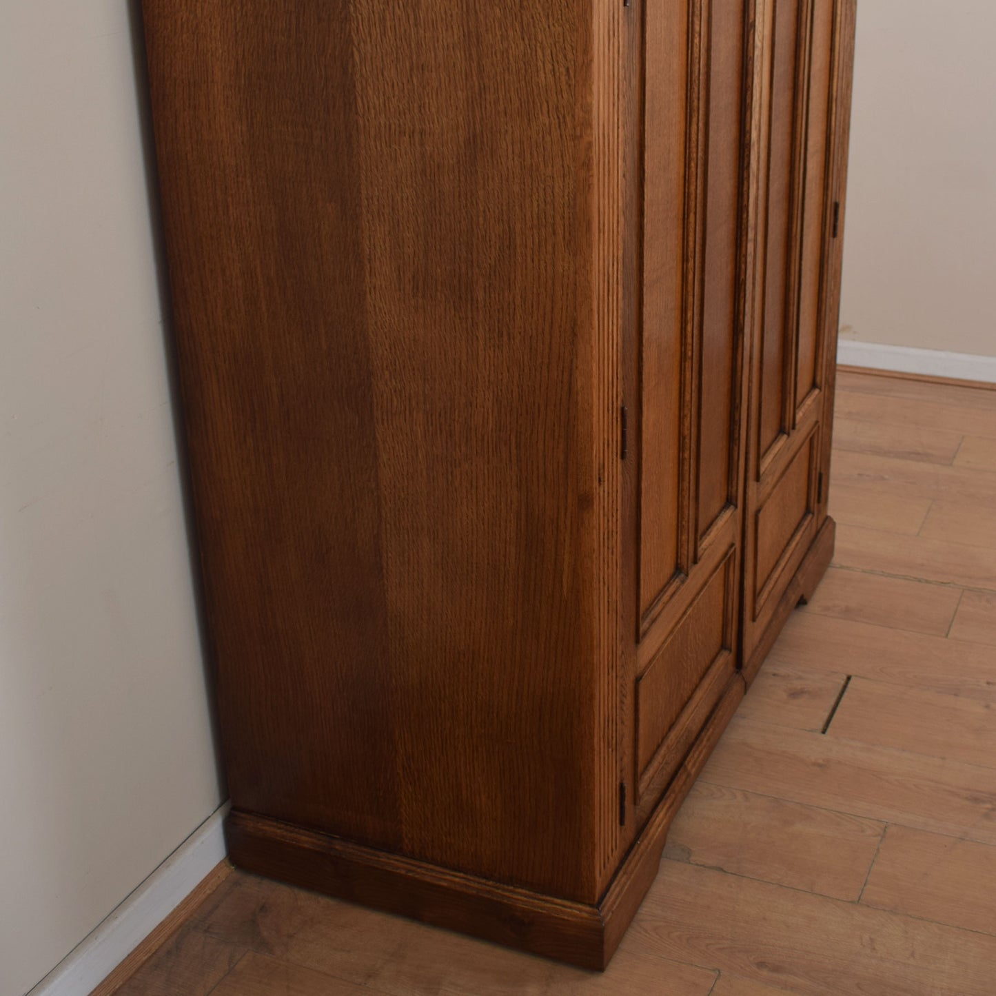 Large Oak Carved Wardrobe