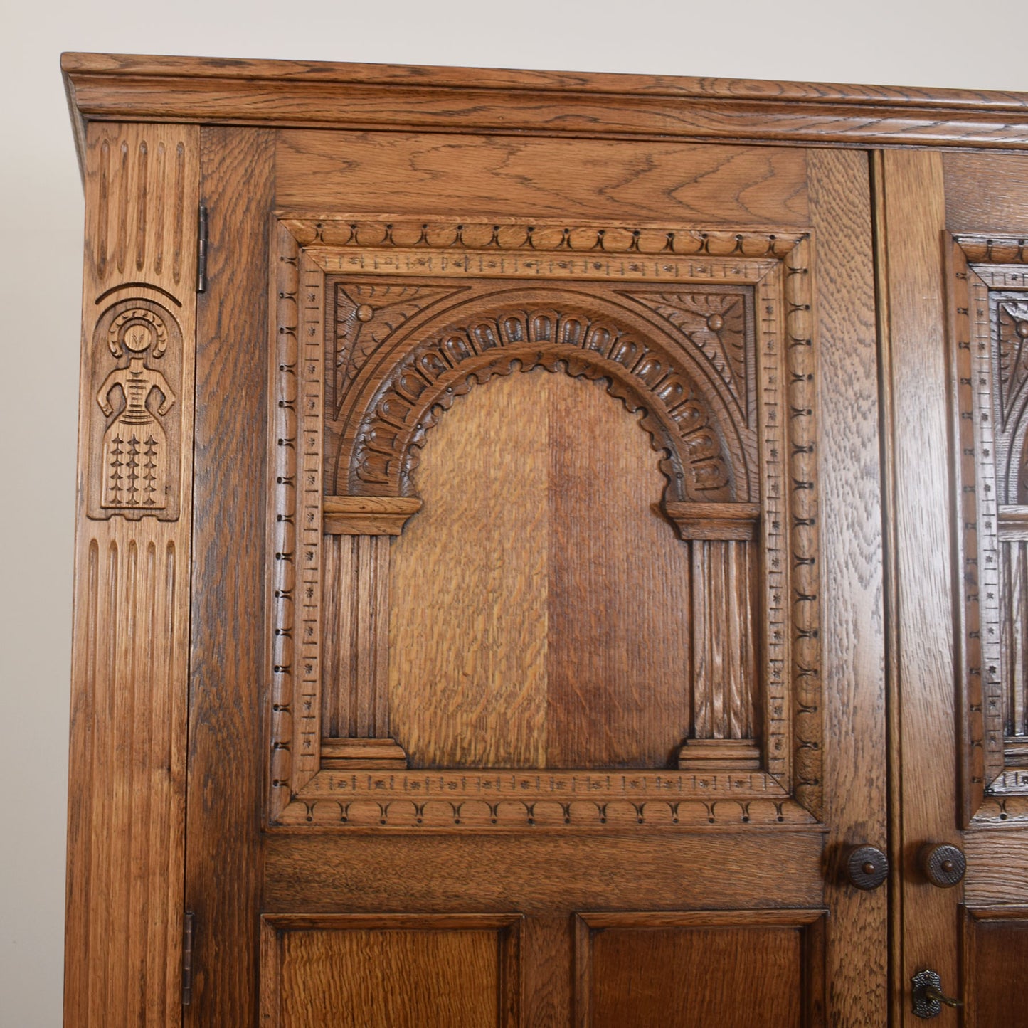 Large Oak Carved Wardrobe