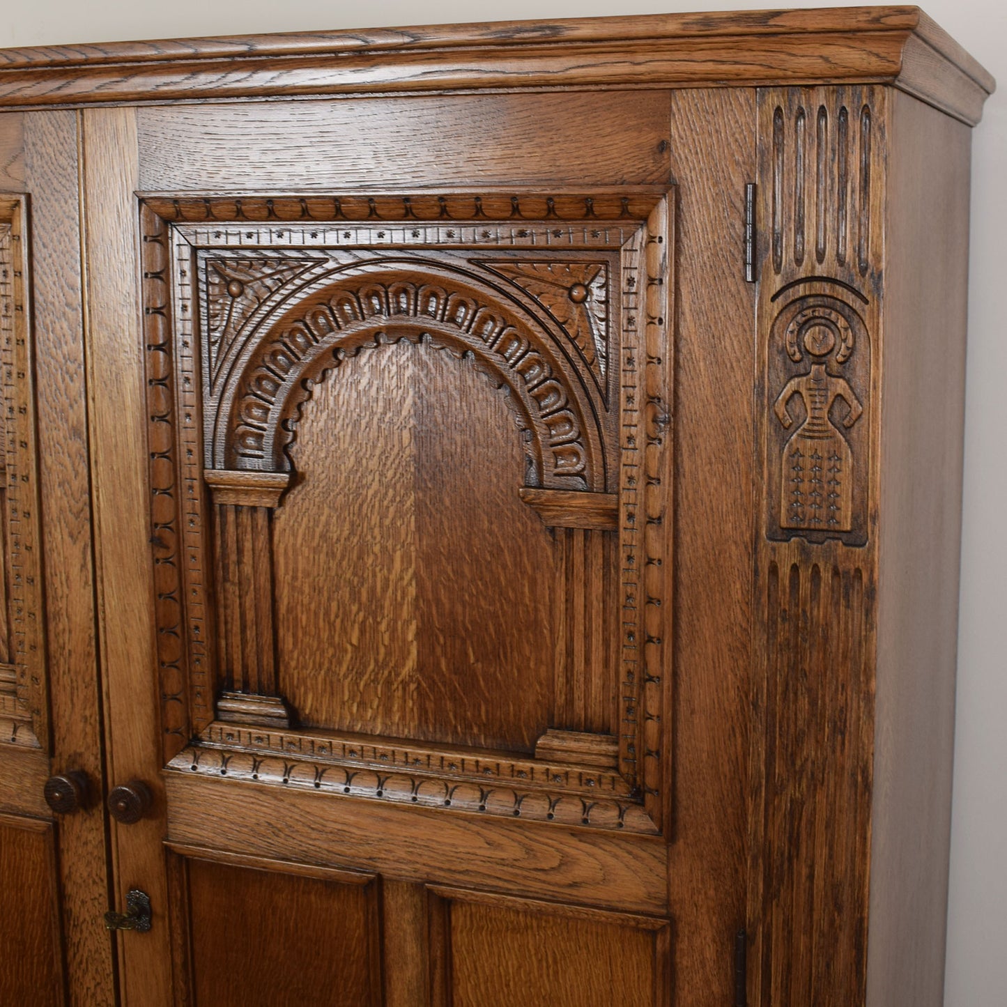 Large Oak Carved Wardrobe