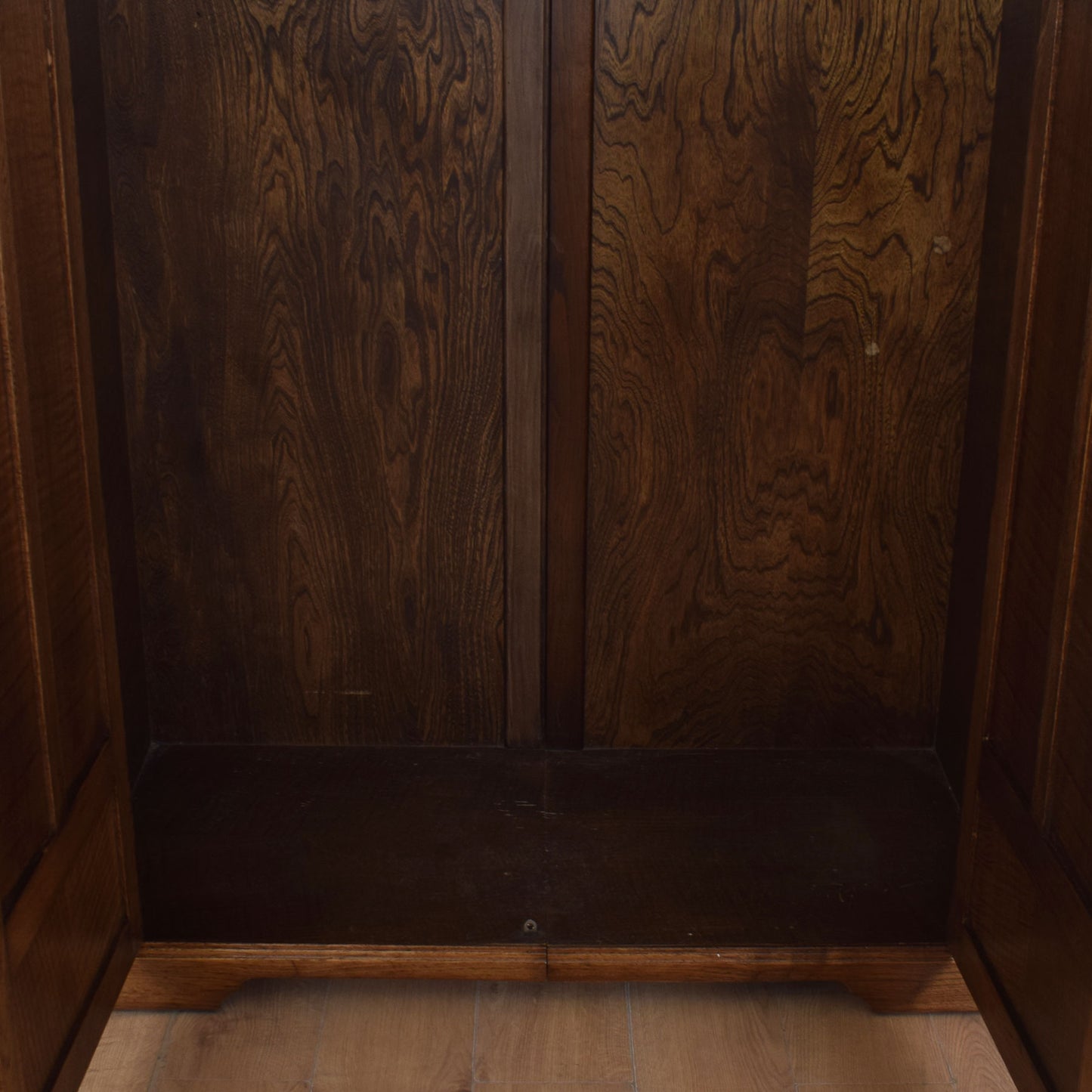Large Oak Carved Wardrobe