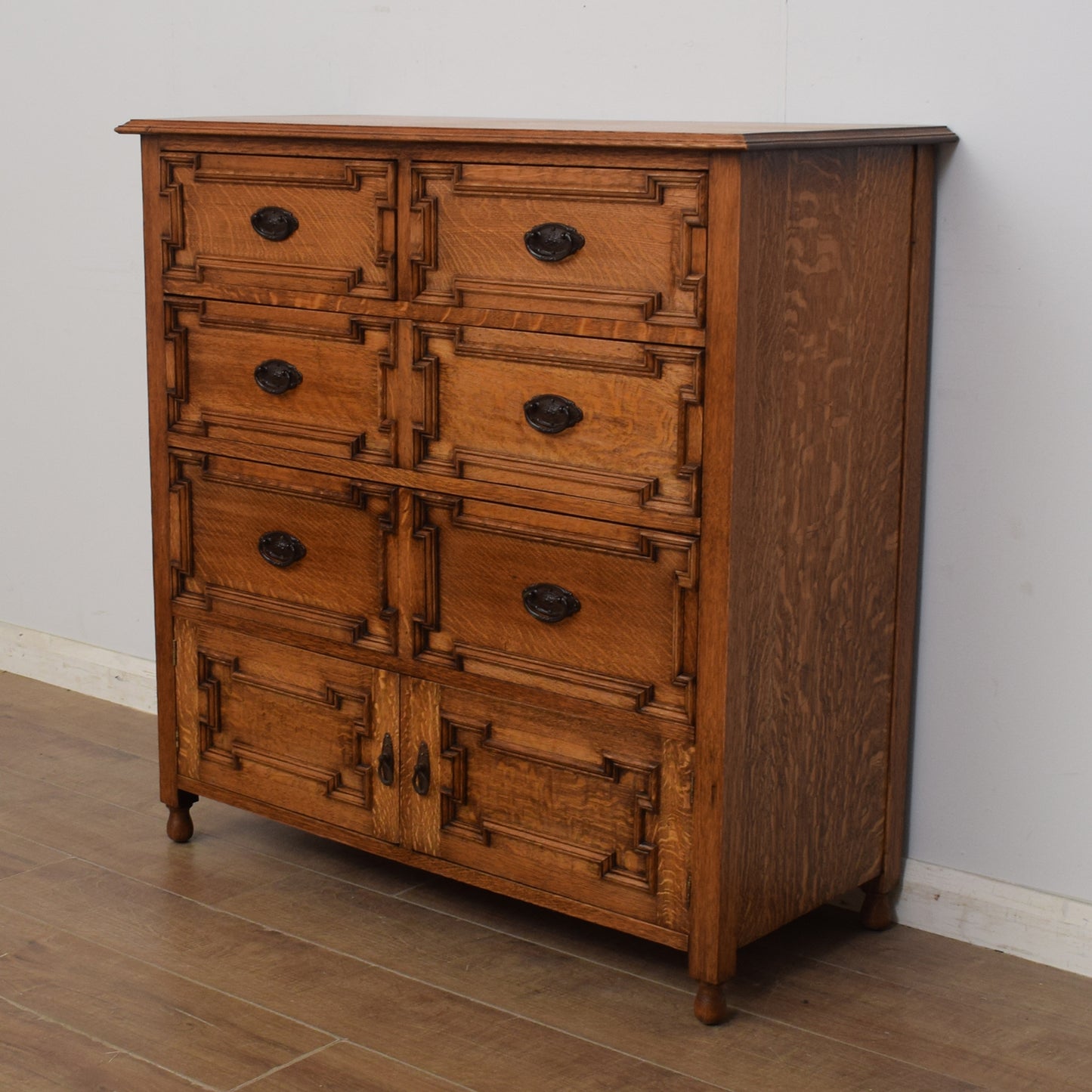 Oak Chest of Drawers