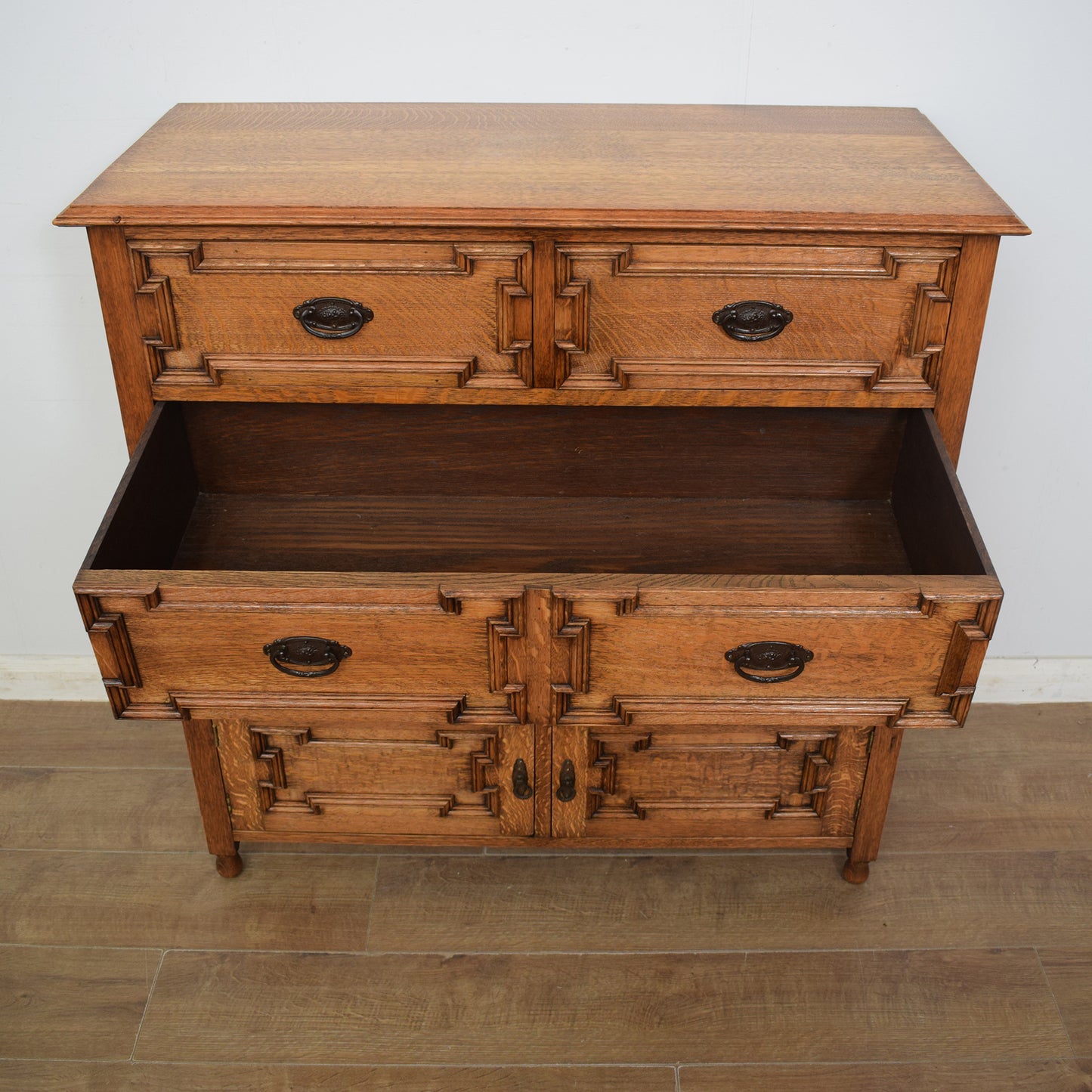 Oak Chest of Drawers