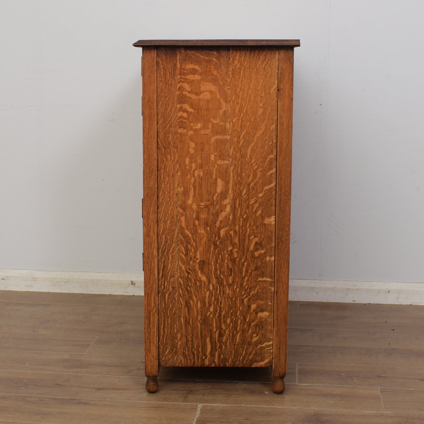 Oak Chest of Drawers