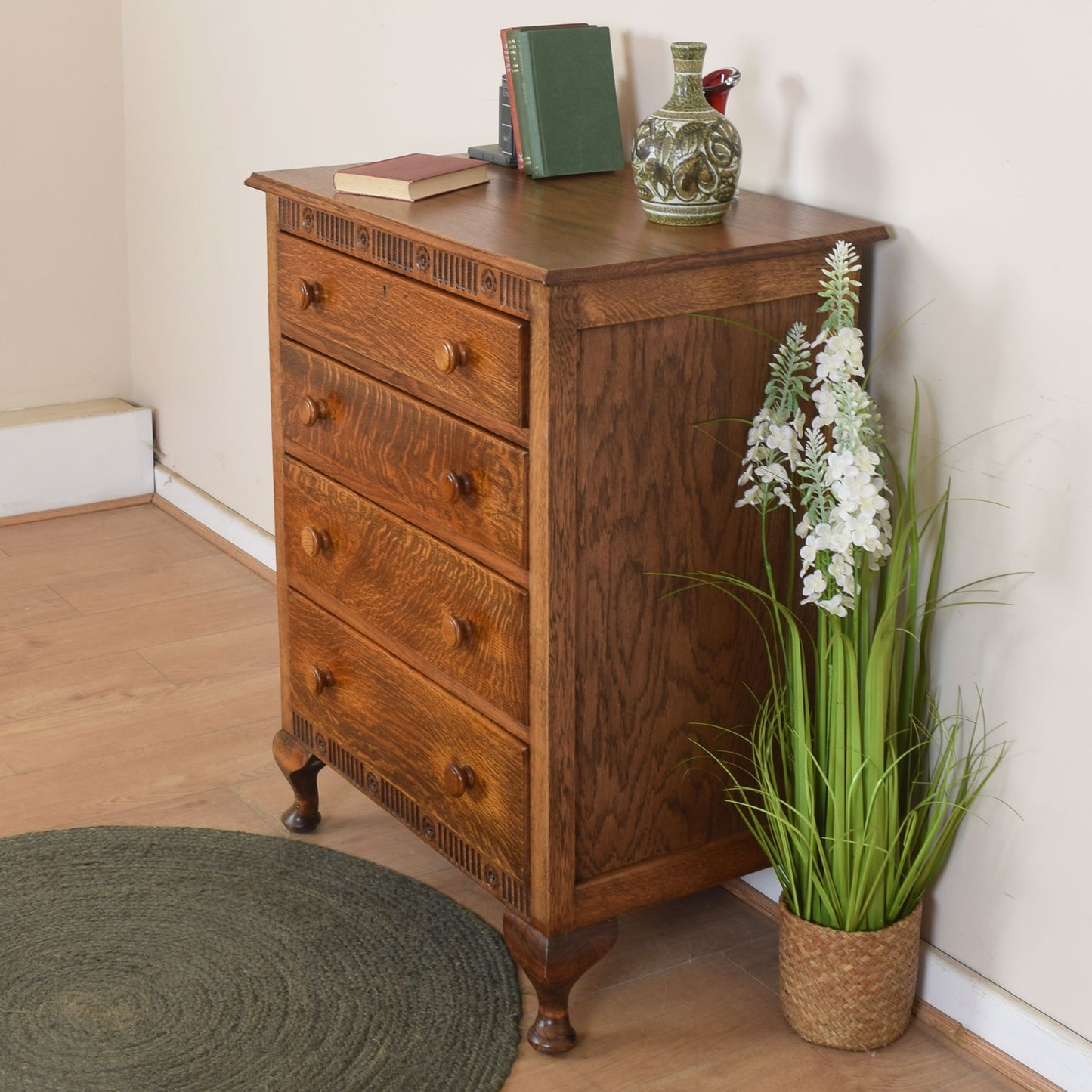 Oak Chest of Drawers