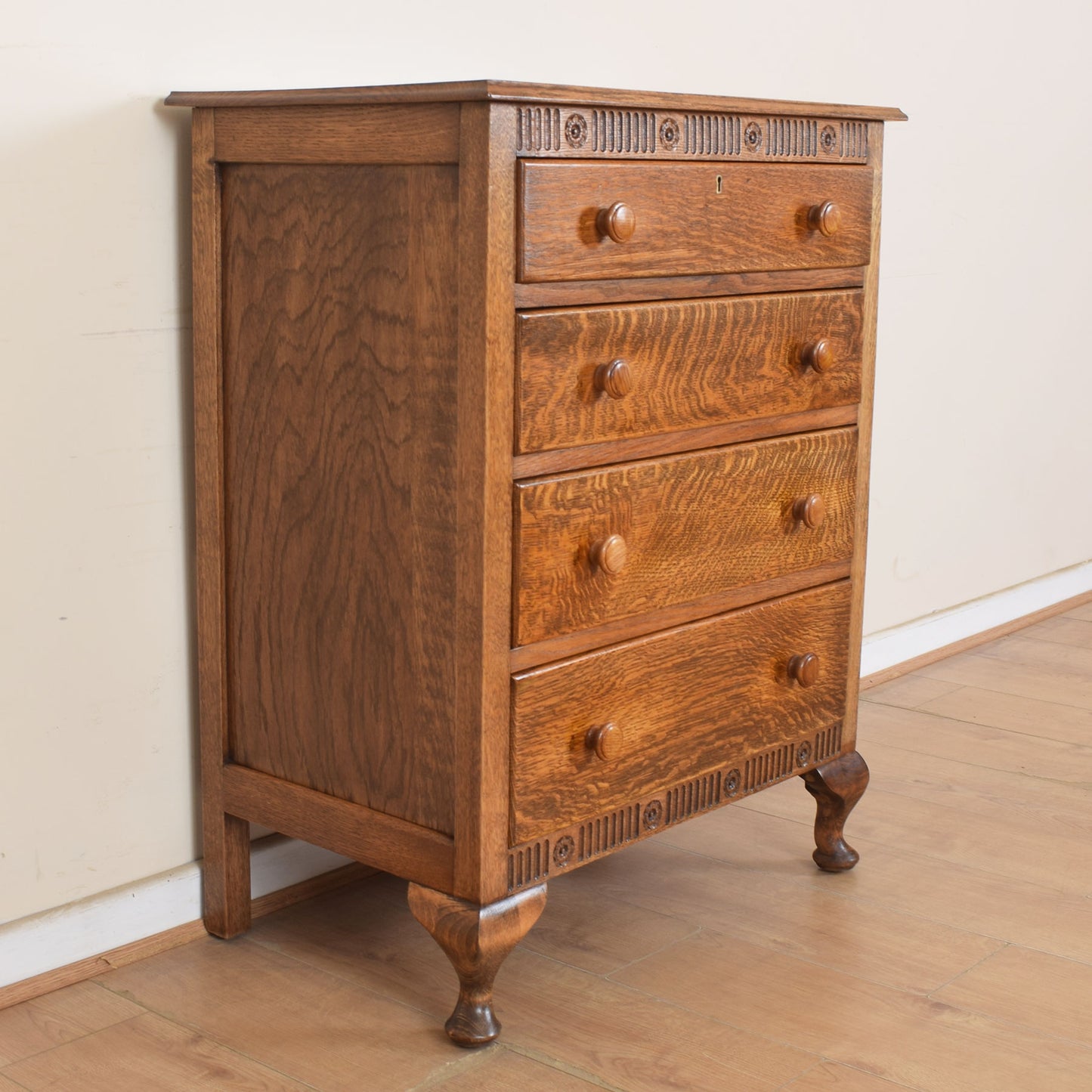 Oak Chest of Drawers