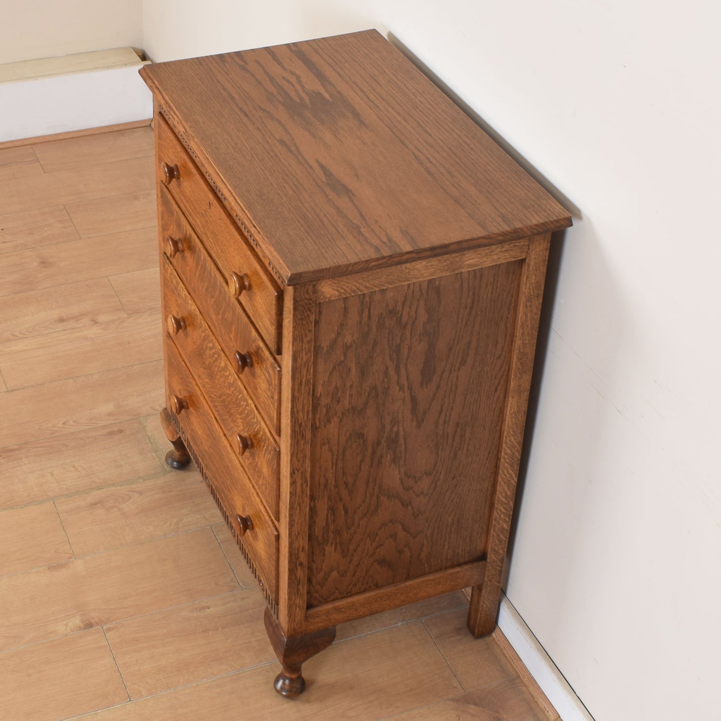 Oak Chest of Drawers