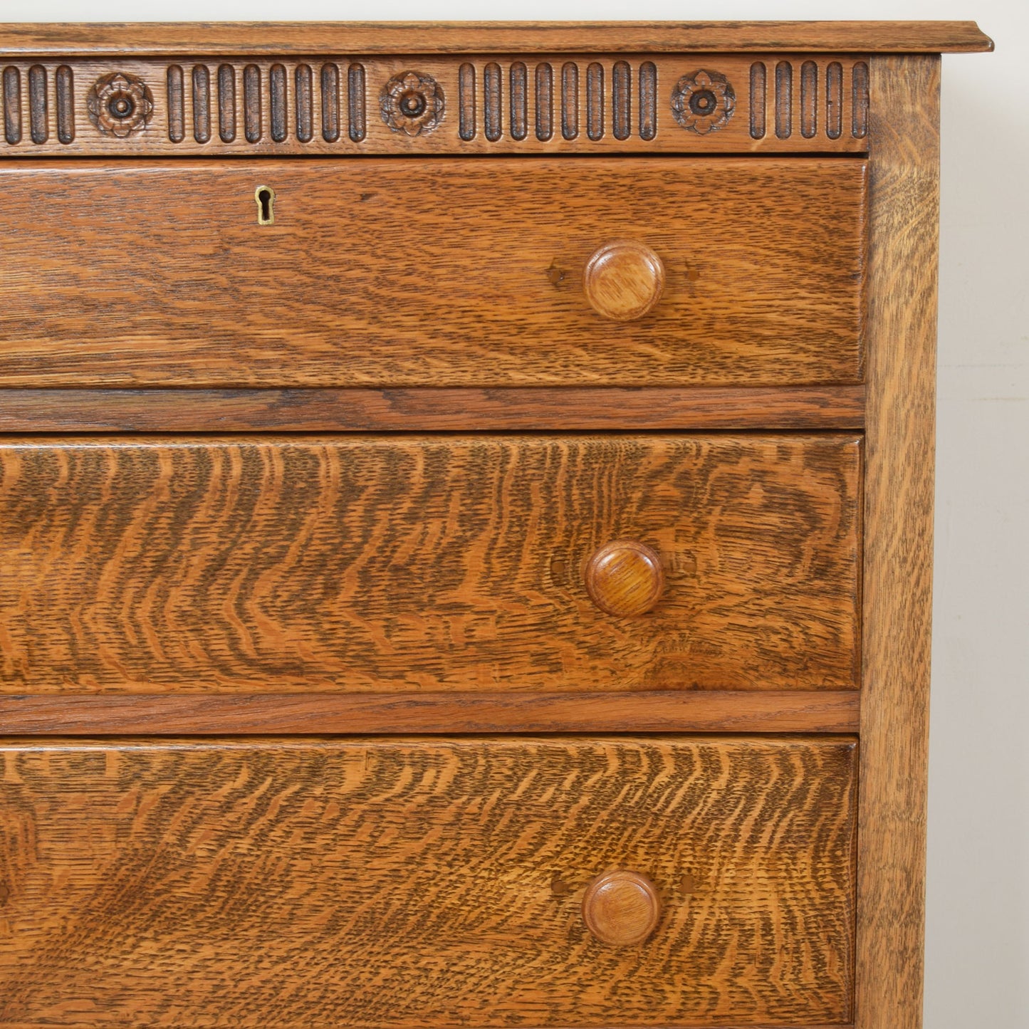 Oak Chest of Drawers