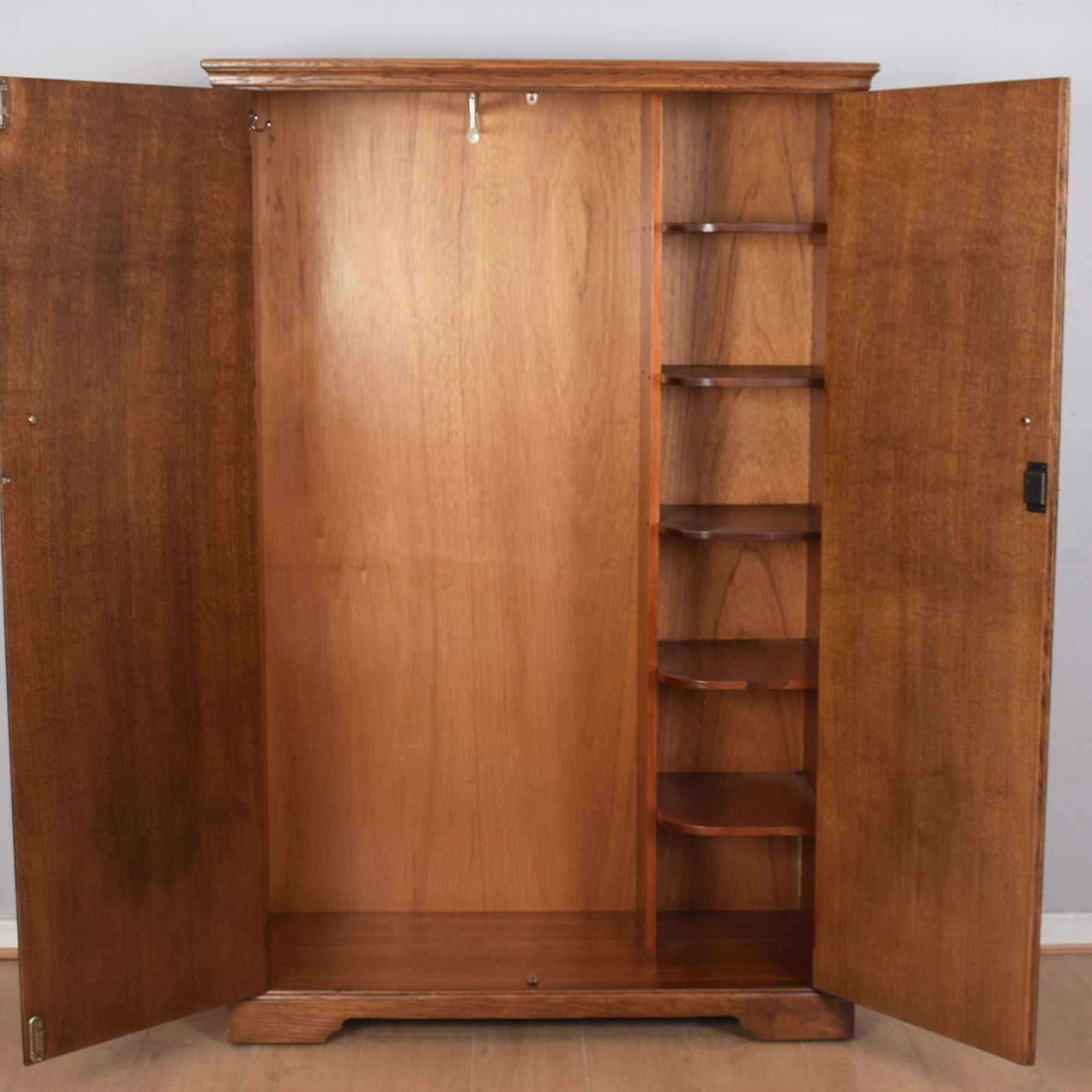 Oak Linenfold Gents Wardrobe