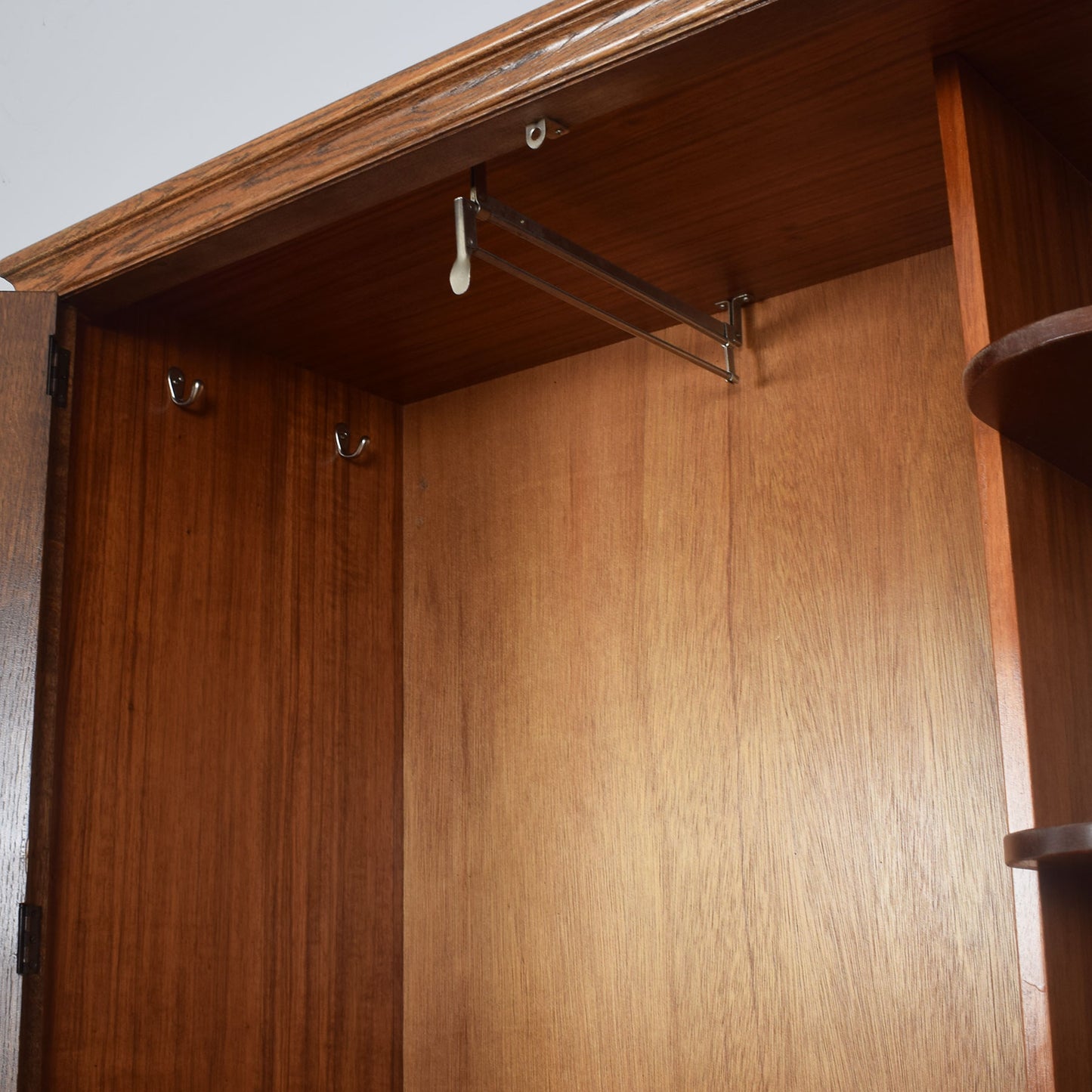 Oak Linenfold Gents Wardrobe