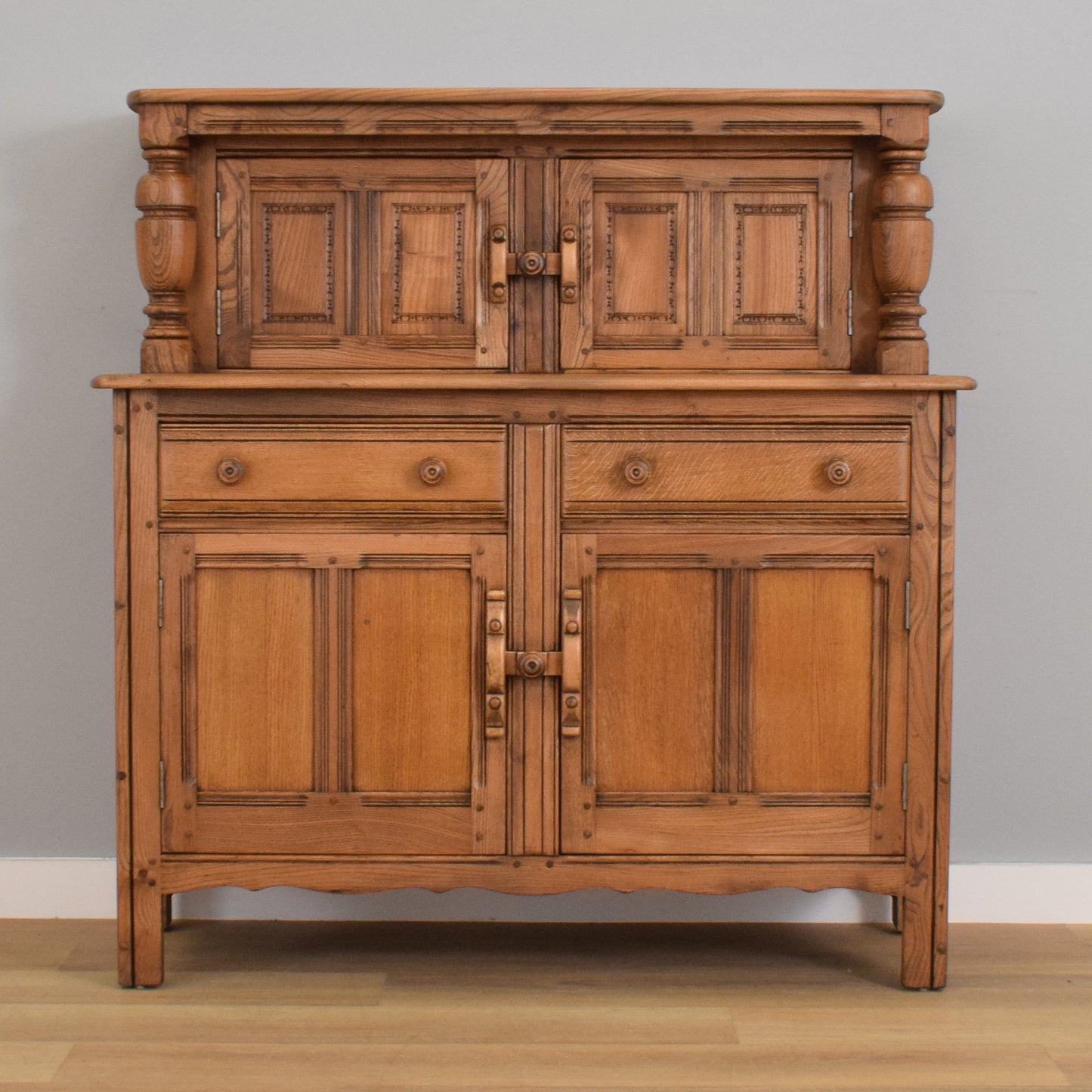 Ercol 'Old Colonial' Court Cabinet