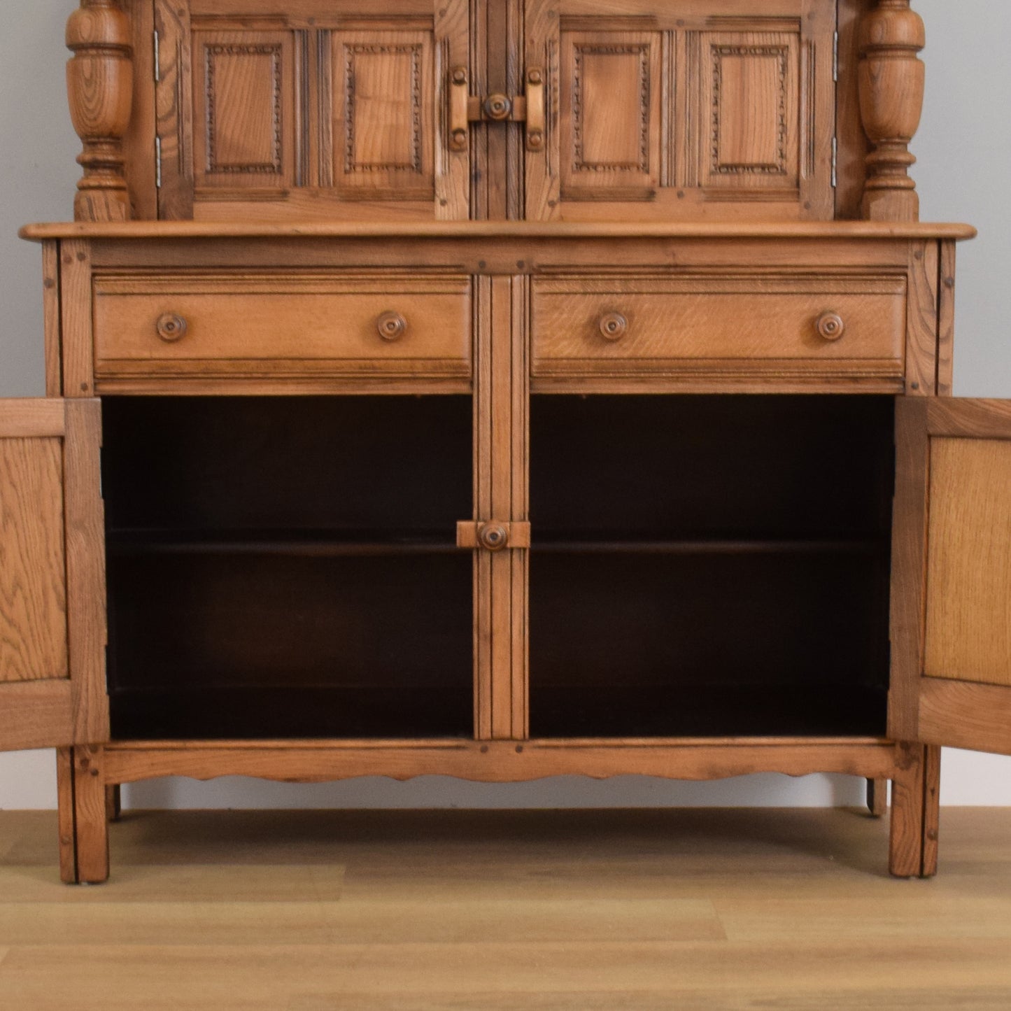 Ercol 'Old Colonial' Court Cabinet