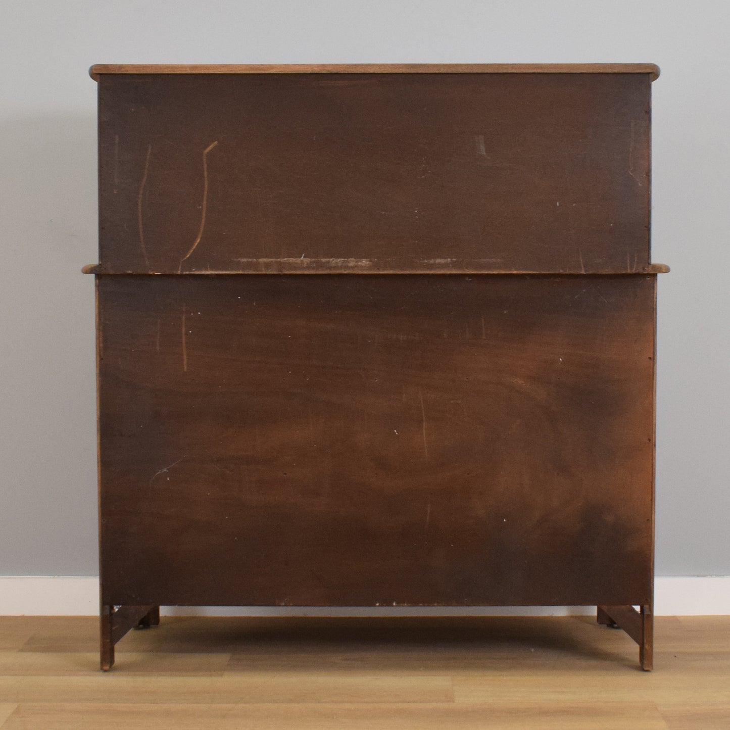 Ercol 'Old Colonial' Court Cabinet