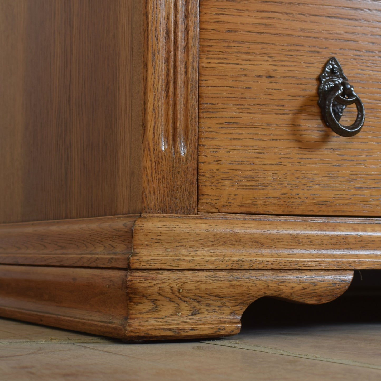 Vintage Chest Of Drawers