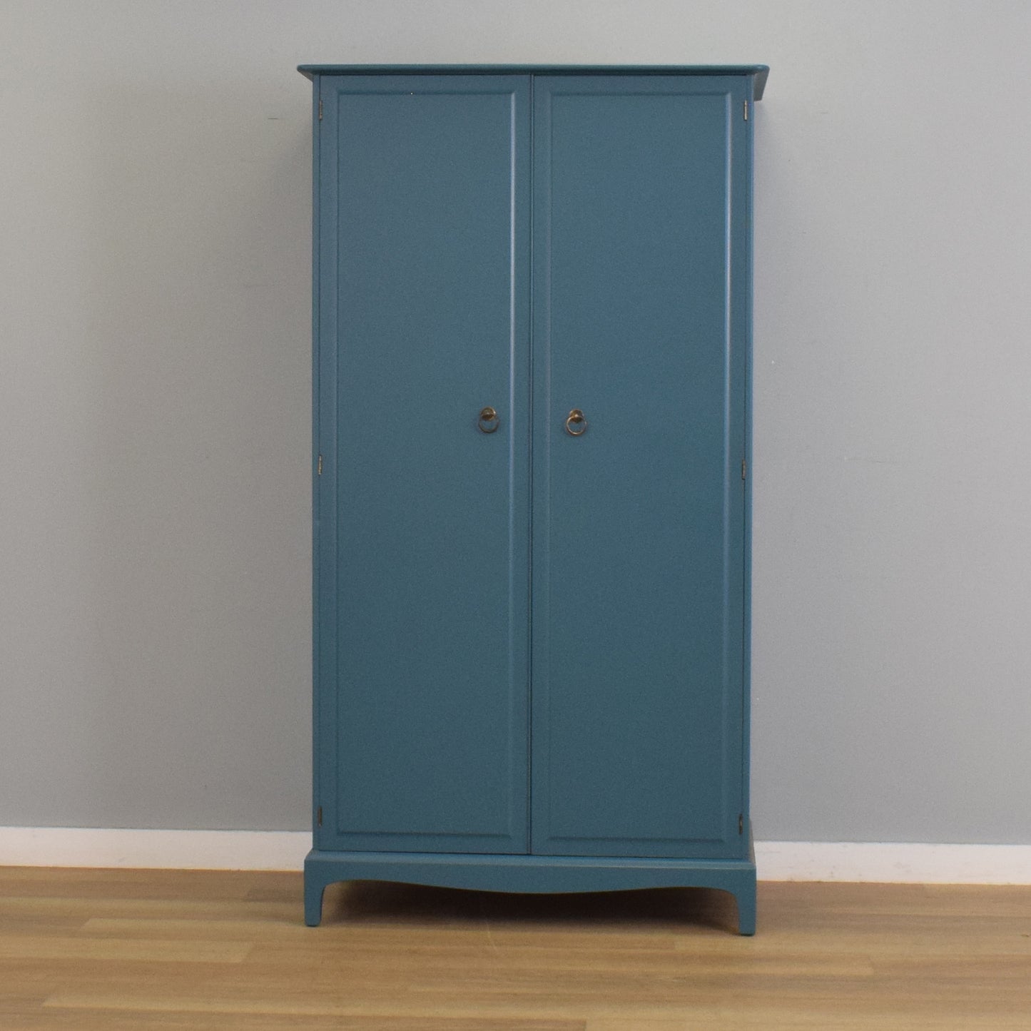 Vibrant 'Stag' Wardrobe