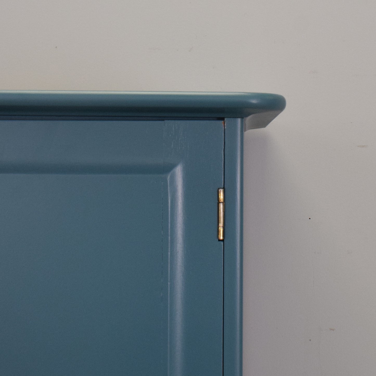 Vibrant 'Stag' Wardrobe