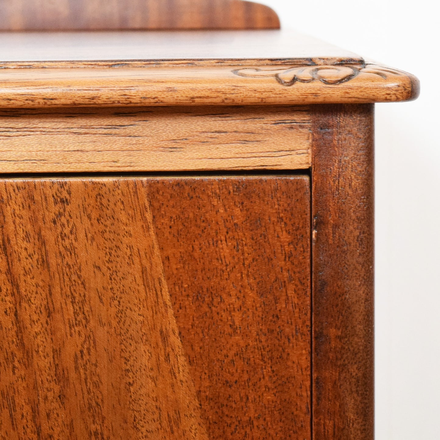Flamed Mahogany Chest of Drawers