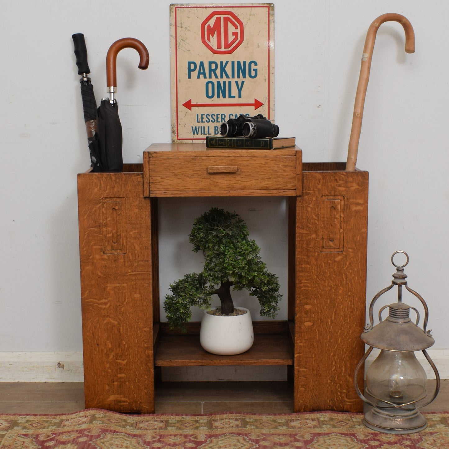 Console Table / Umbrella Stand