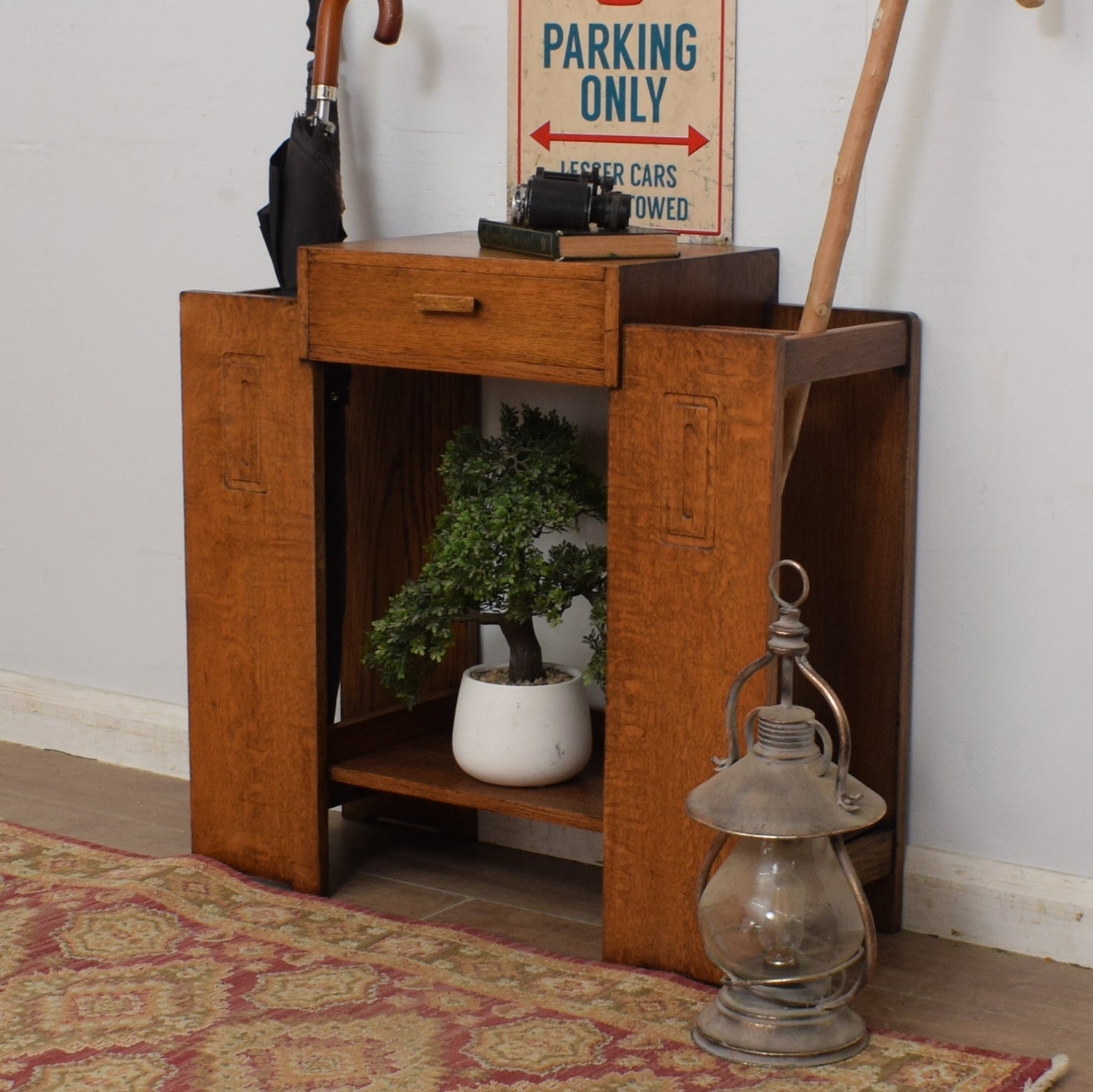 Console Table / Umbrella Stand