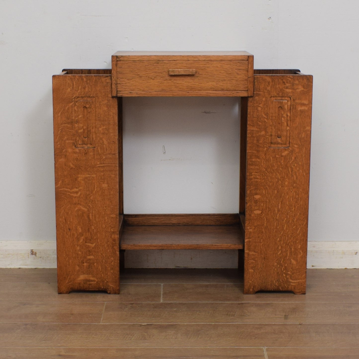 Console Table / Umbrella Stand