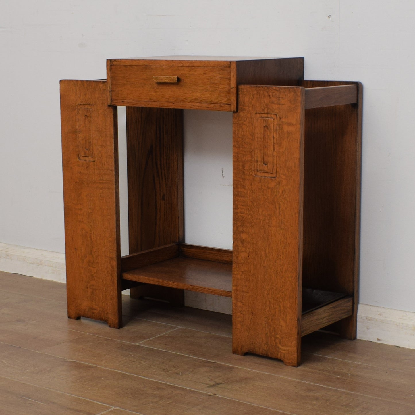 Console Table / Umbrella Stand
