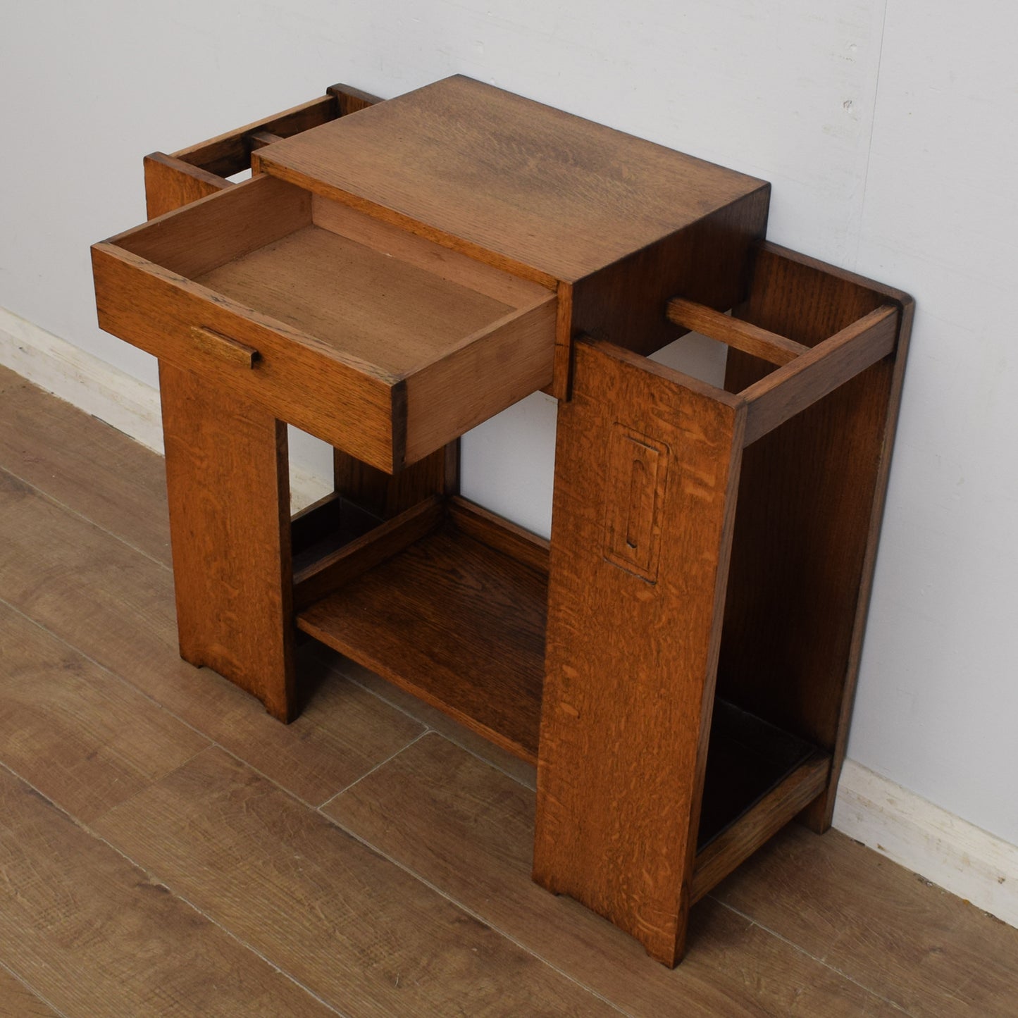 Console Table / Umbrella Stand