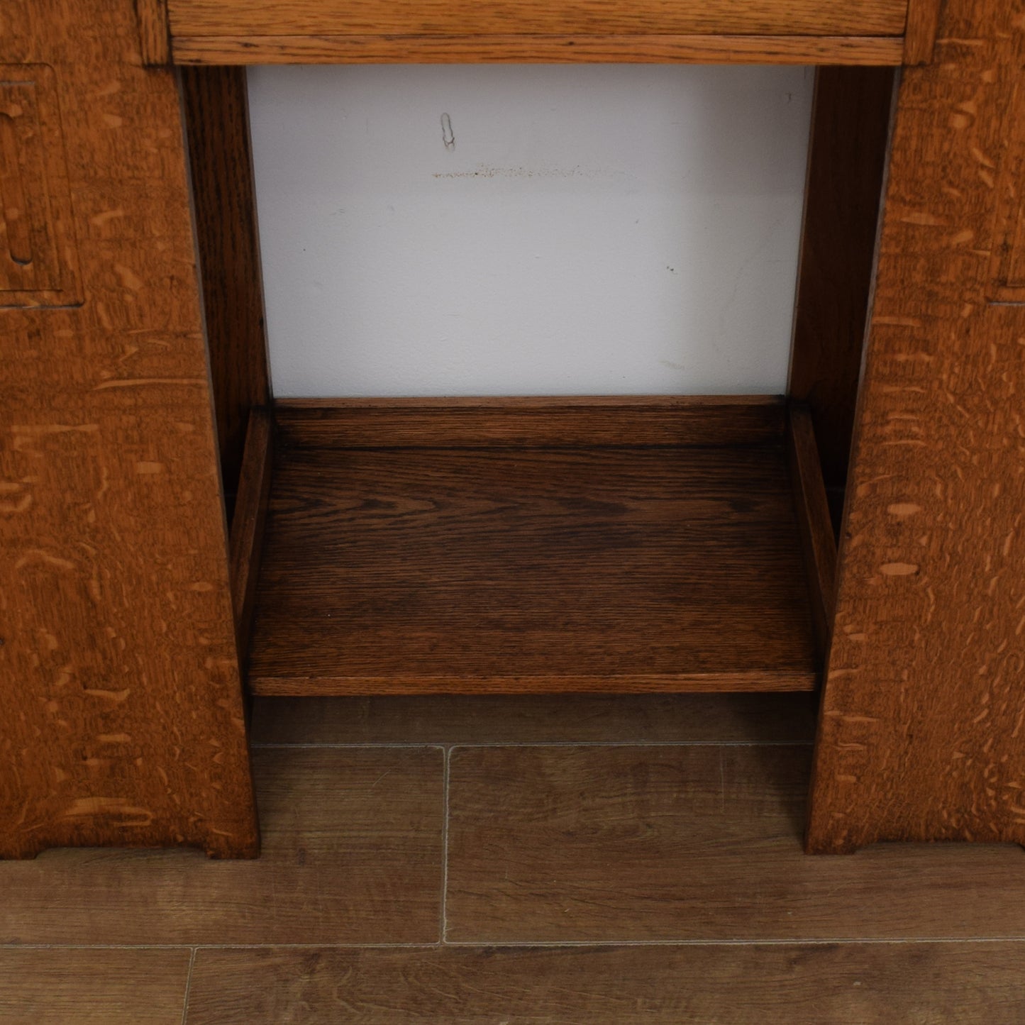 Console Table / Umbrella Stand