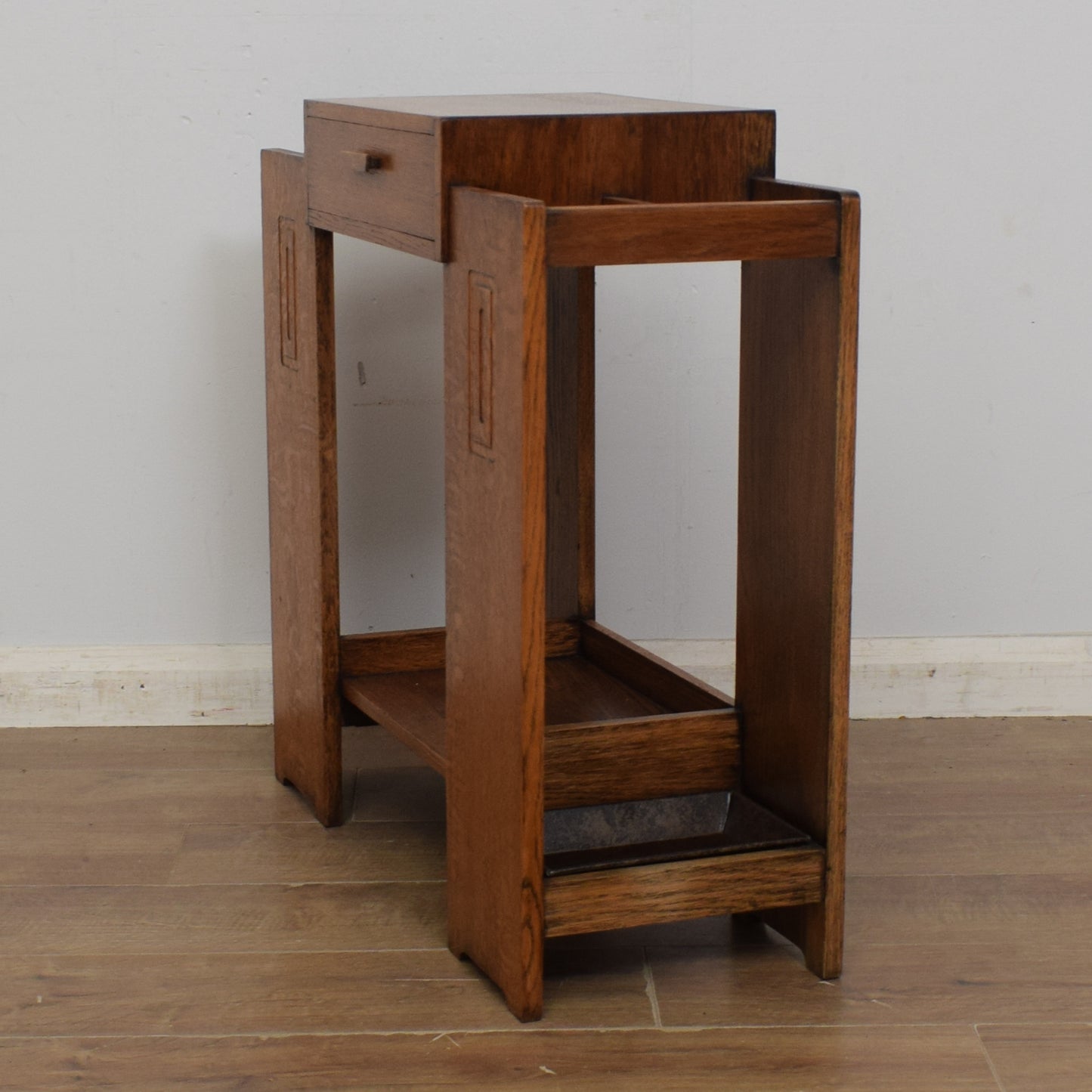 Console Table / Umbrella Stand