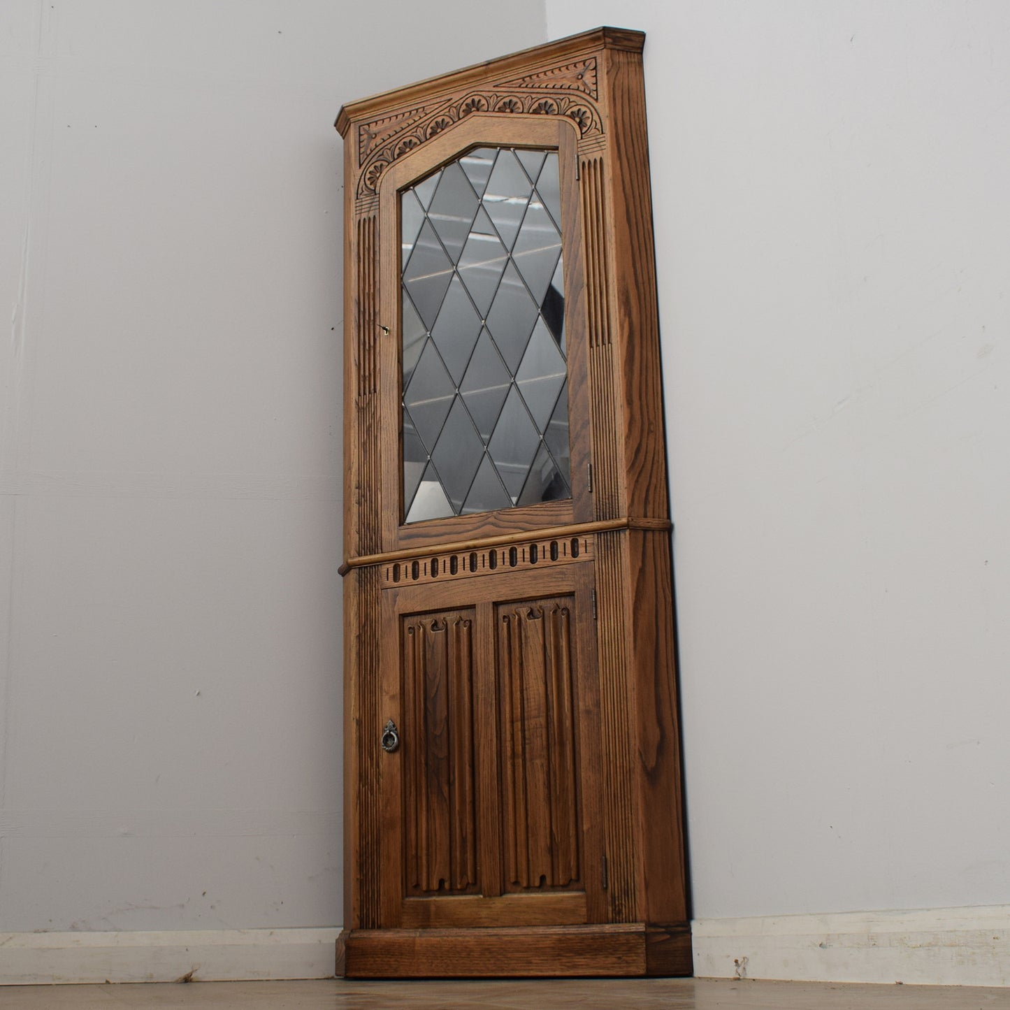 Oak Linen-Fold Corner Unit