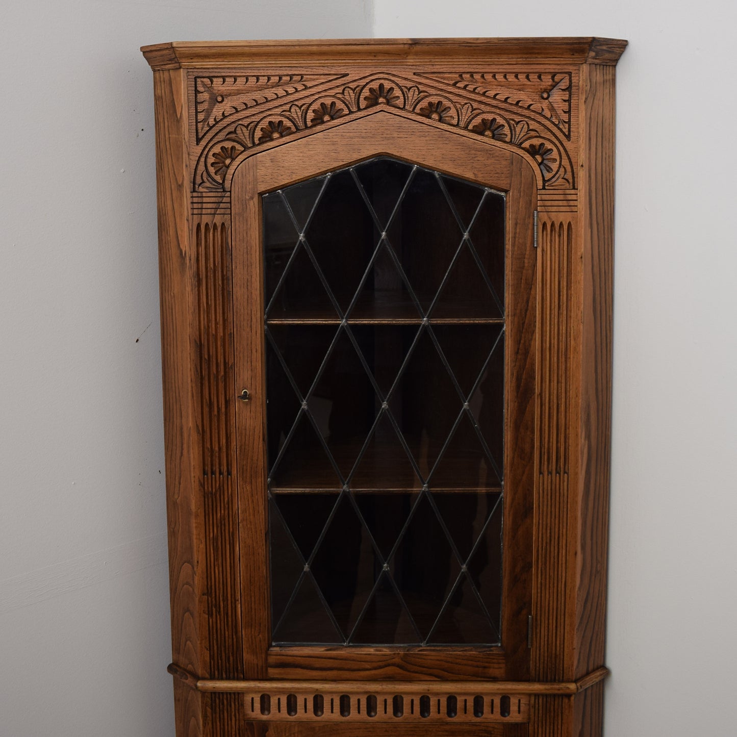 Oak Linen-Fold Corner Unit