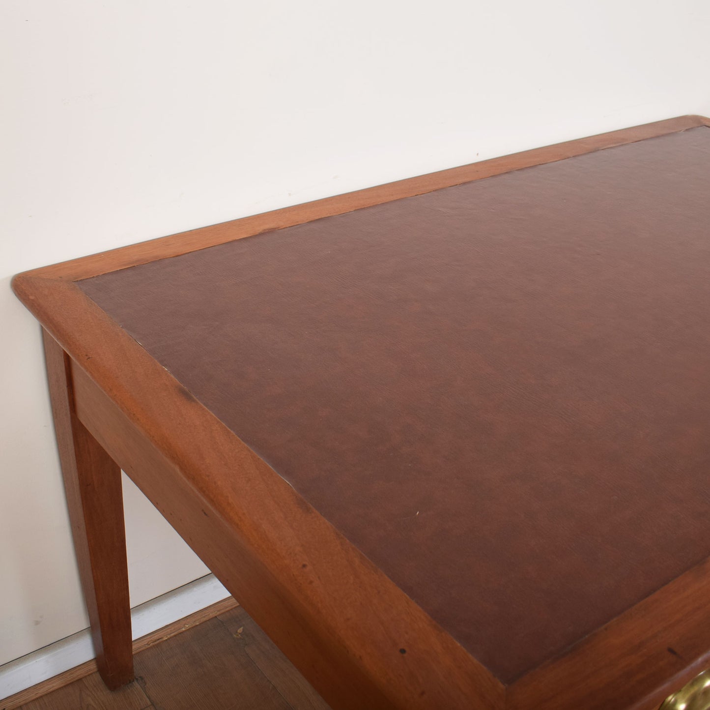 Leather Top Desk With Drawers