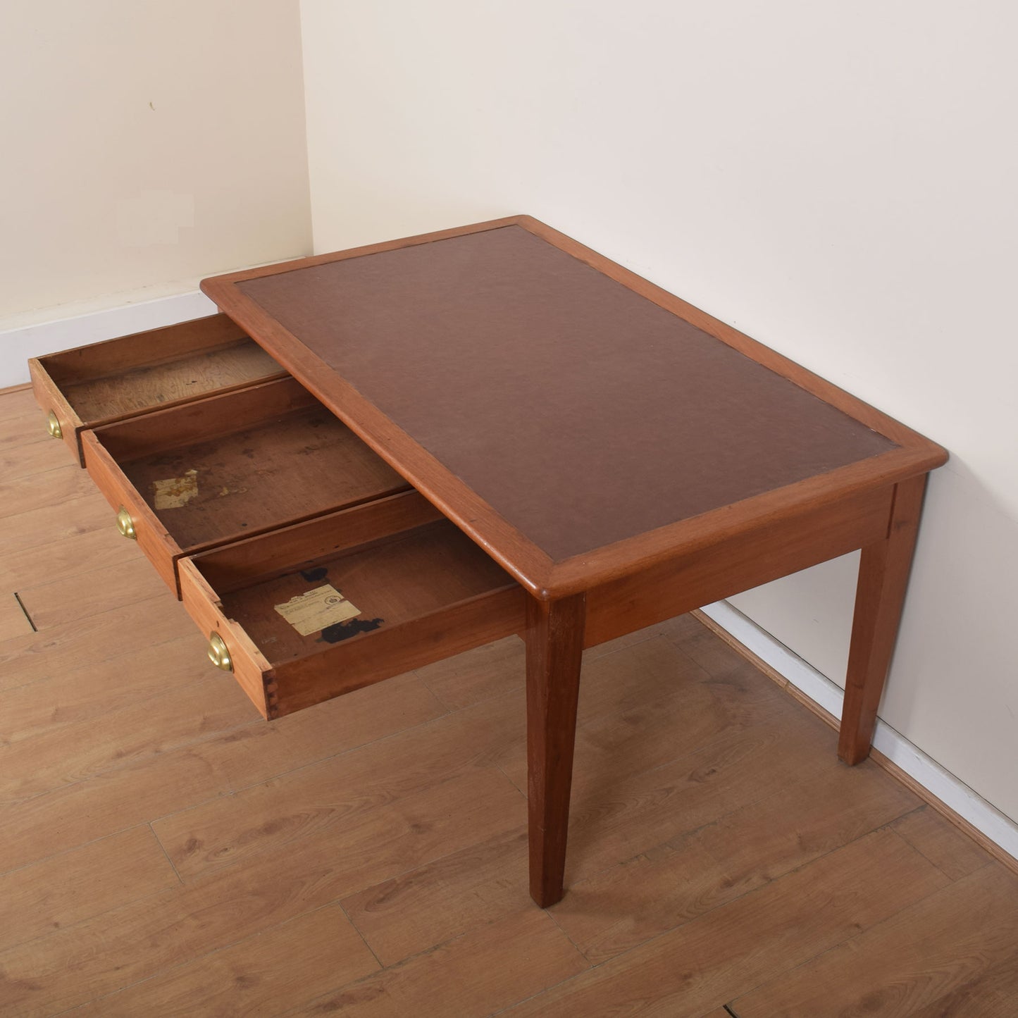 Leather Top Desk With Drawers