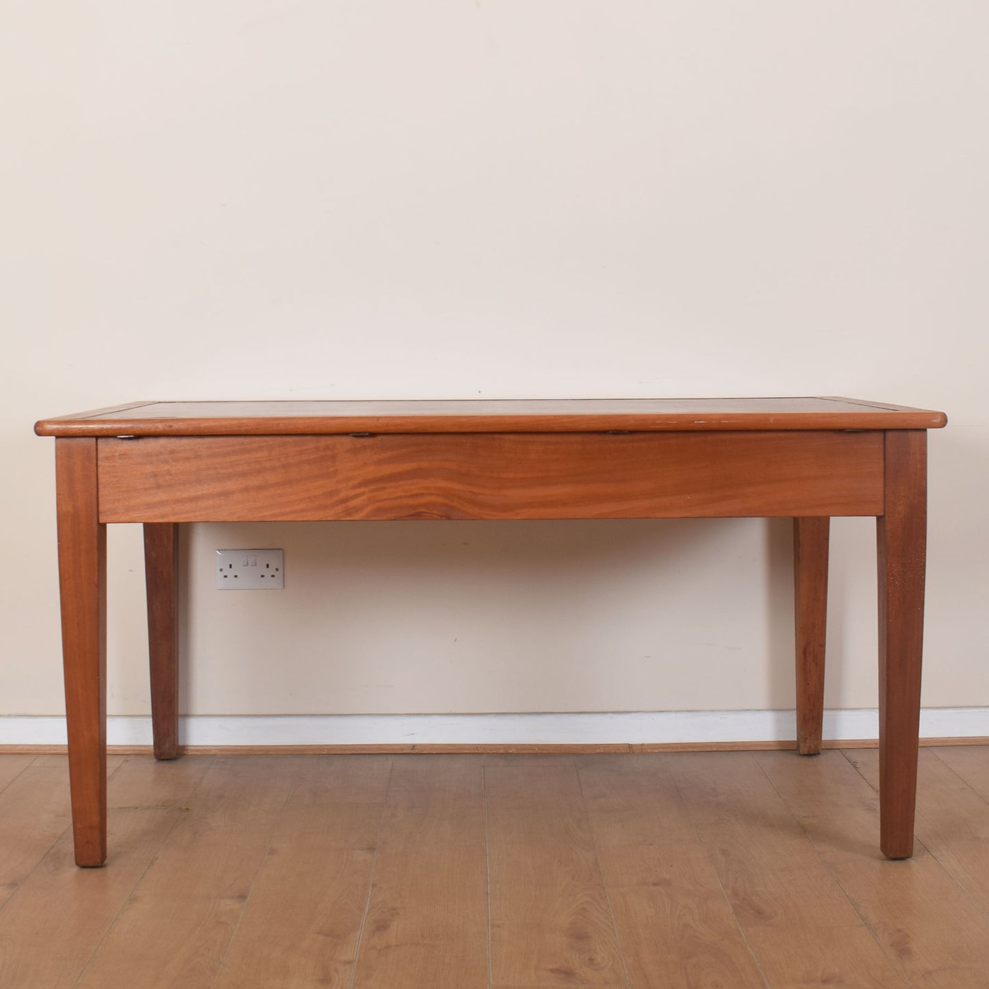 Leather Top Desk With Drawers