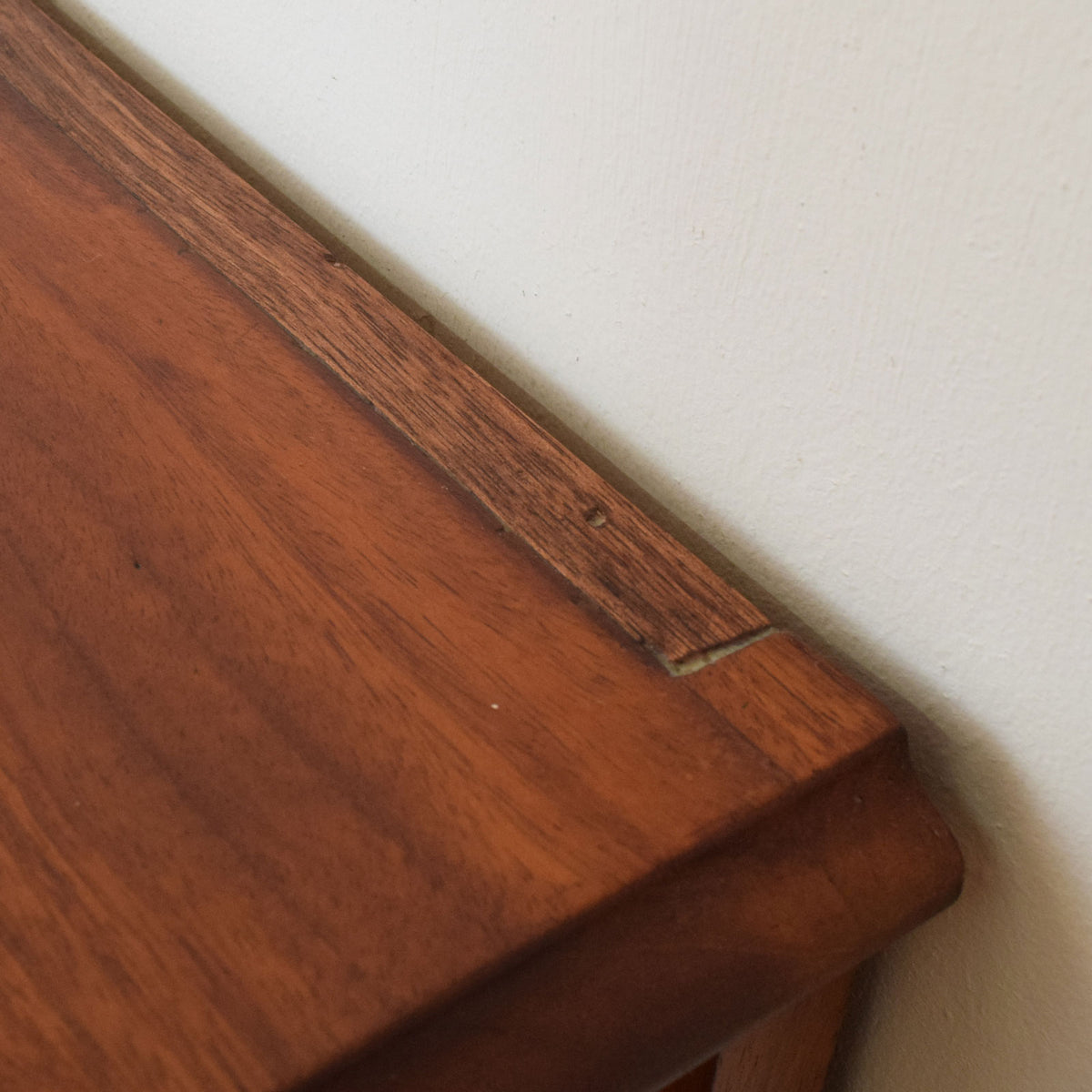 Flamed Mahogany Chiffonier