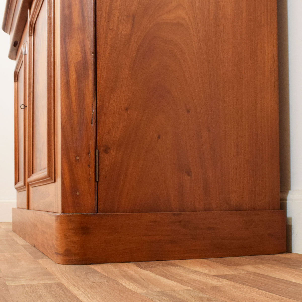 Flamed Mahogany Chiffonier