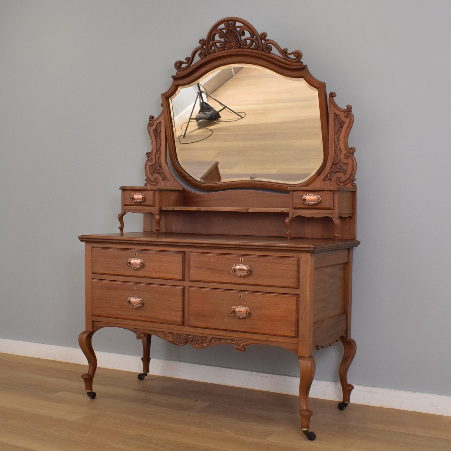 Grand Satinwood Dressing Table