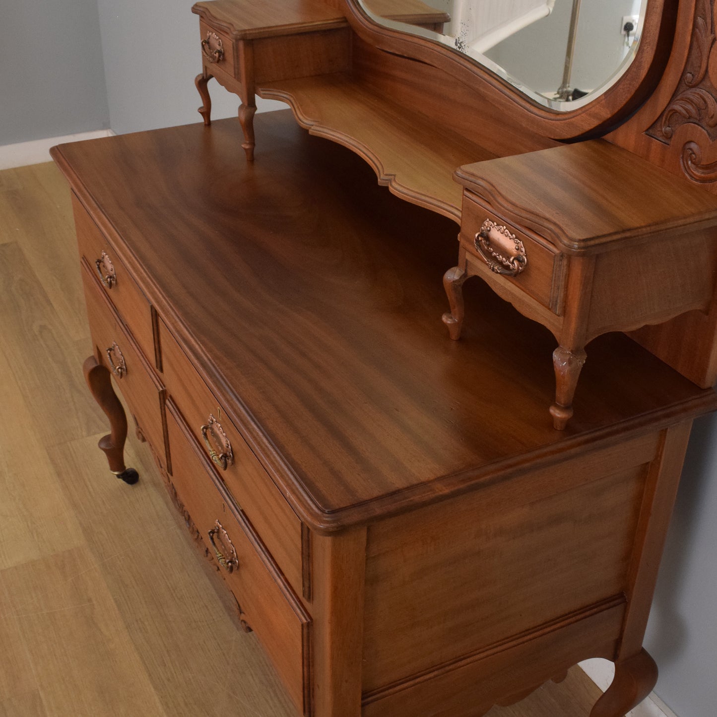 Grand Satinwood Dressing Table
