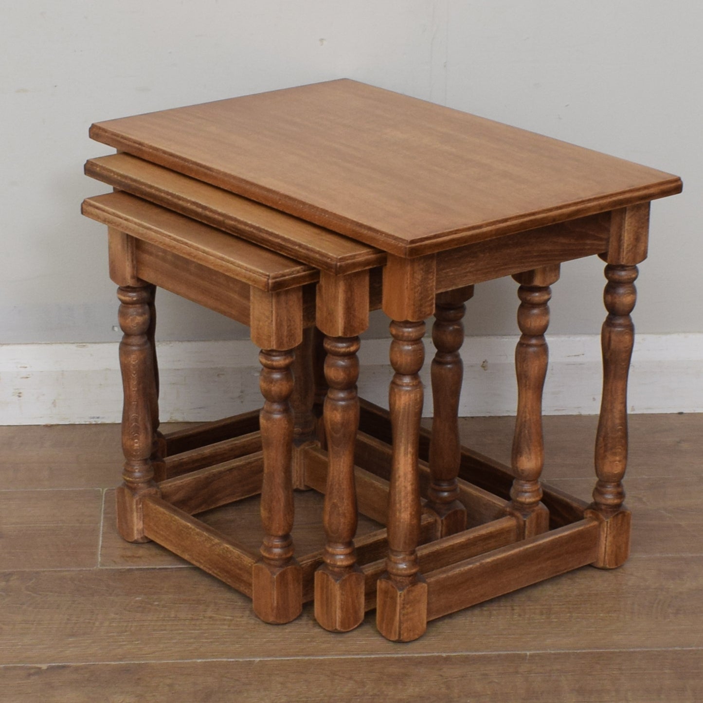 Oak Nest Of Tables