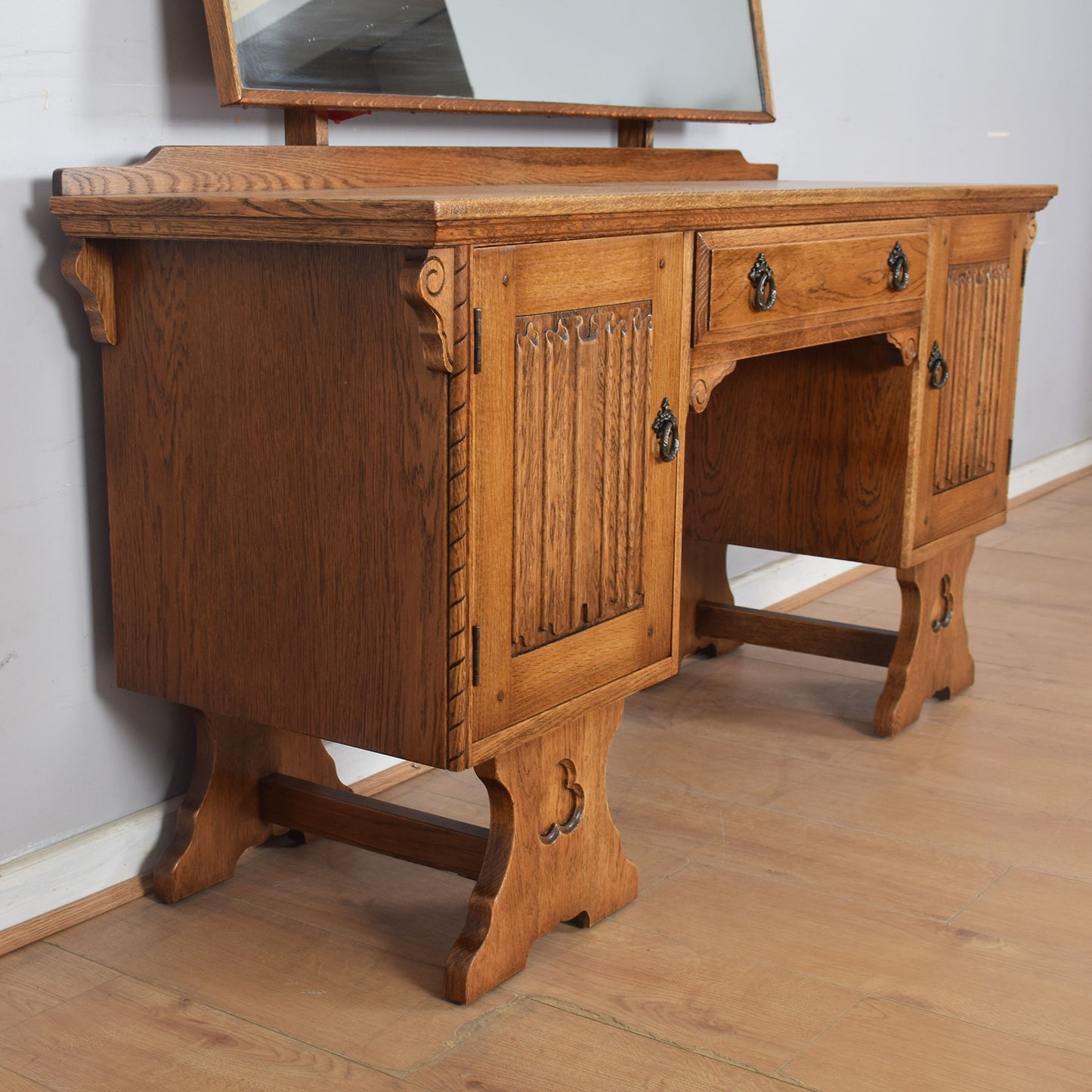 Oak Linenfold Dressing Table