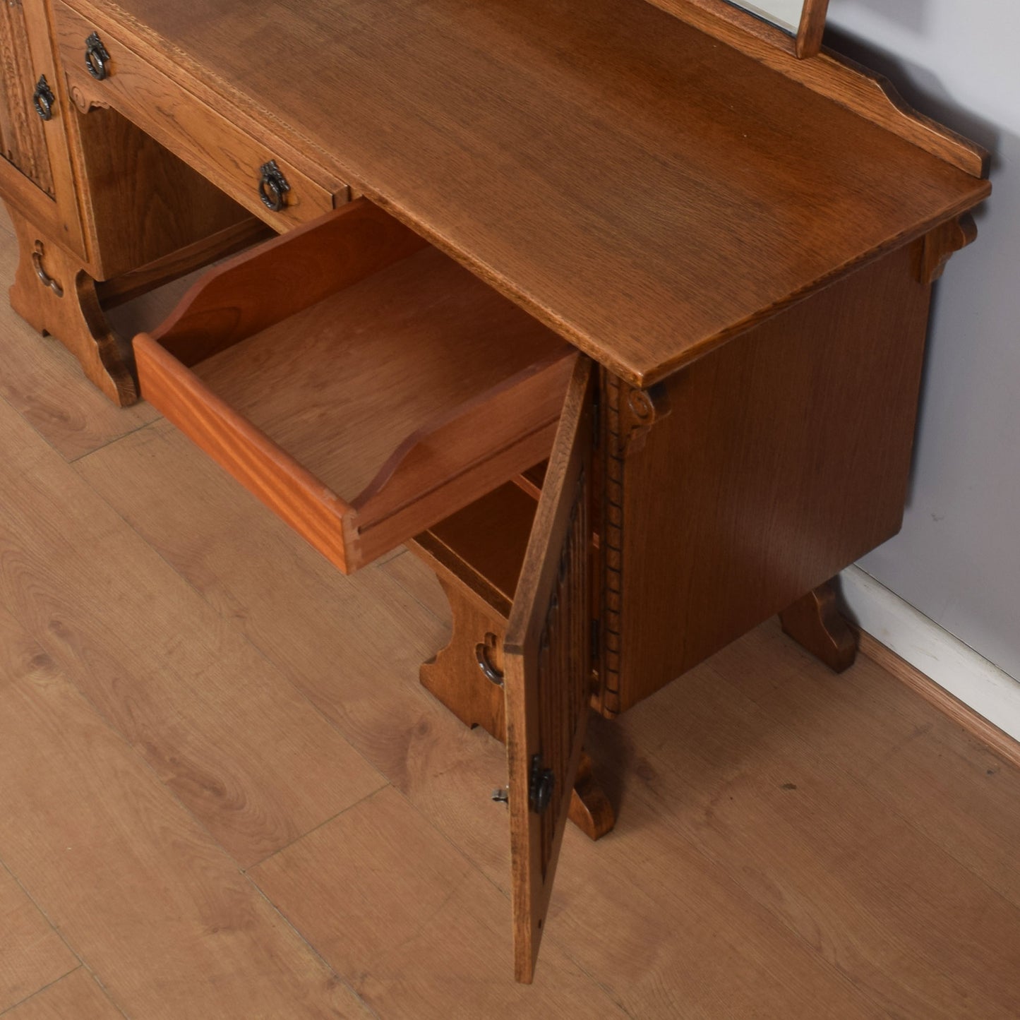 Oak Linenfold Dressing Table