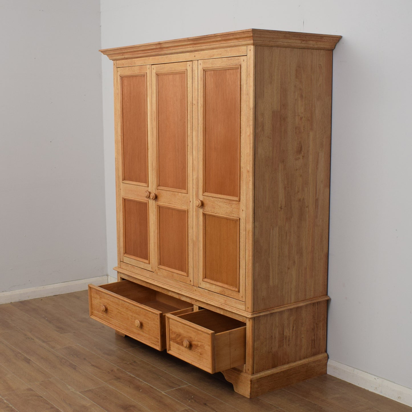 Modern Triple Wardrobe
