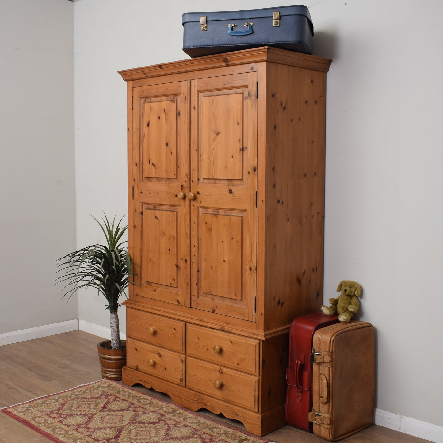 Pine Double Wardrobe