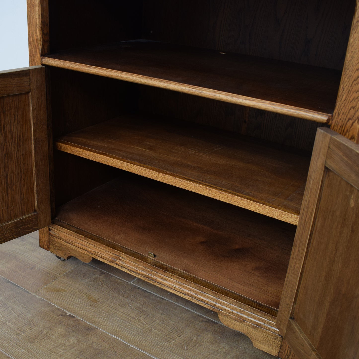 Oak Linenfold TV Cabinet
