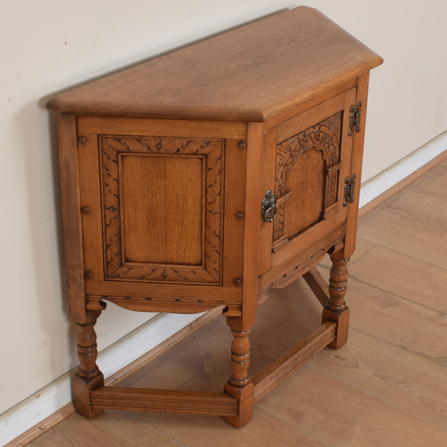Old Charm Console Table