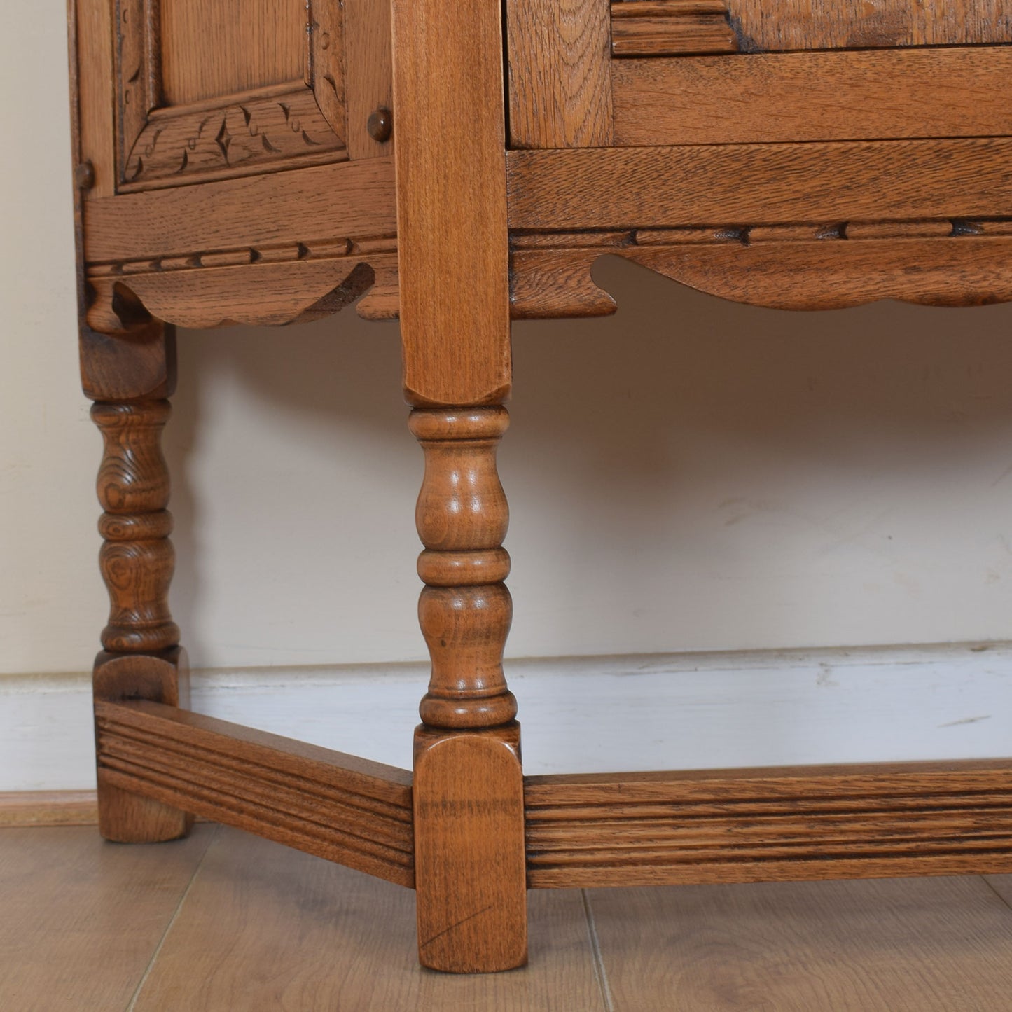 Old Charm Console Table
